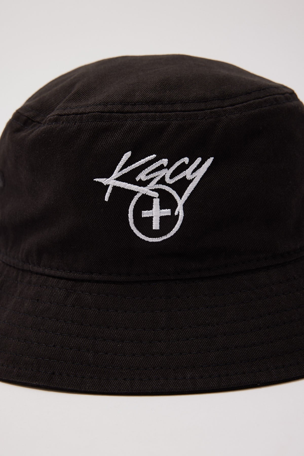 Kiss Chacey Transitional Bucket Hat Black