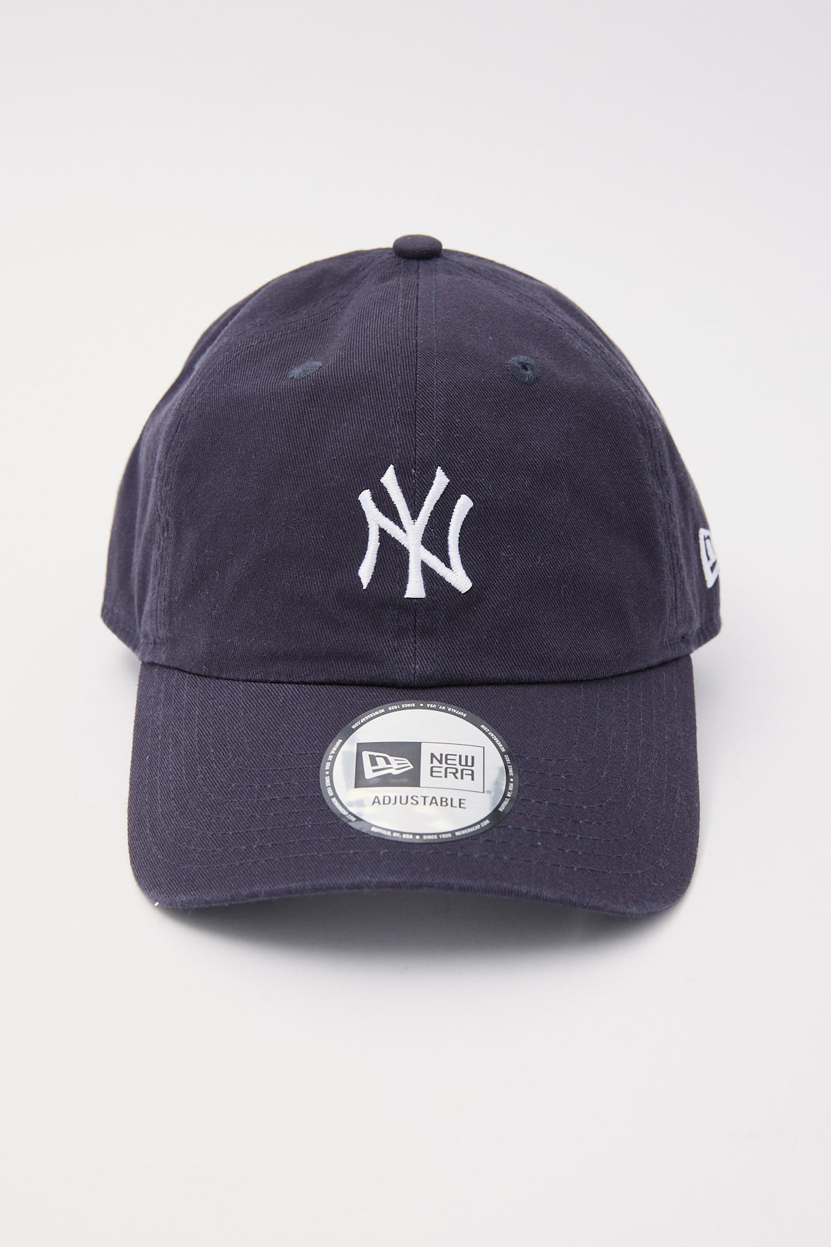 New Era Casual Classic NY Yankees Mini Logo Navy