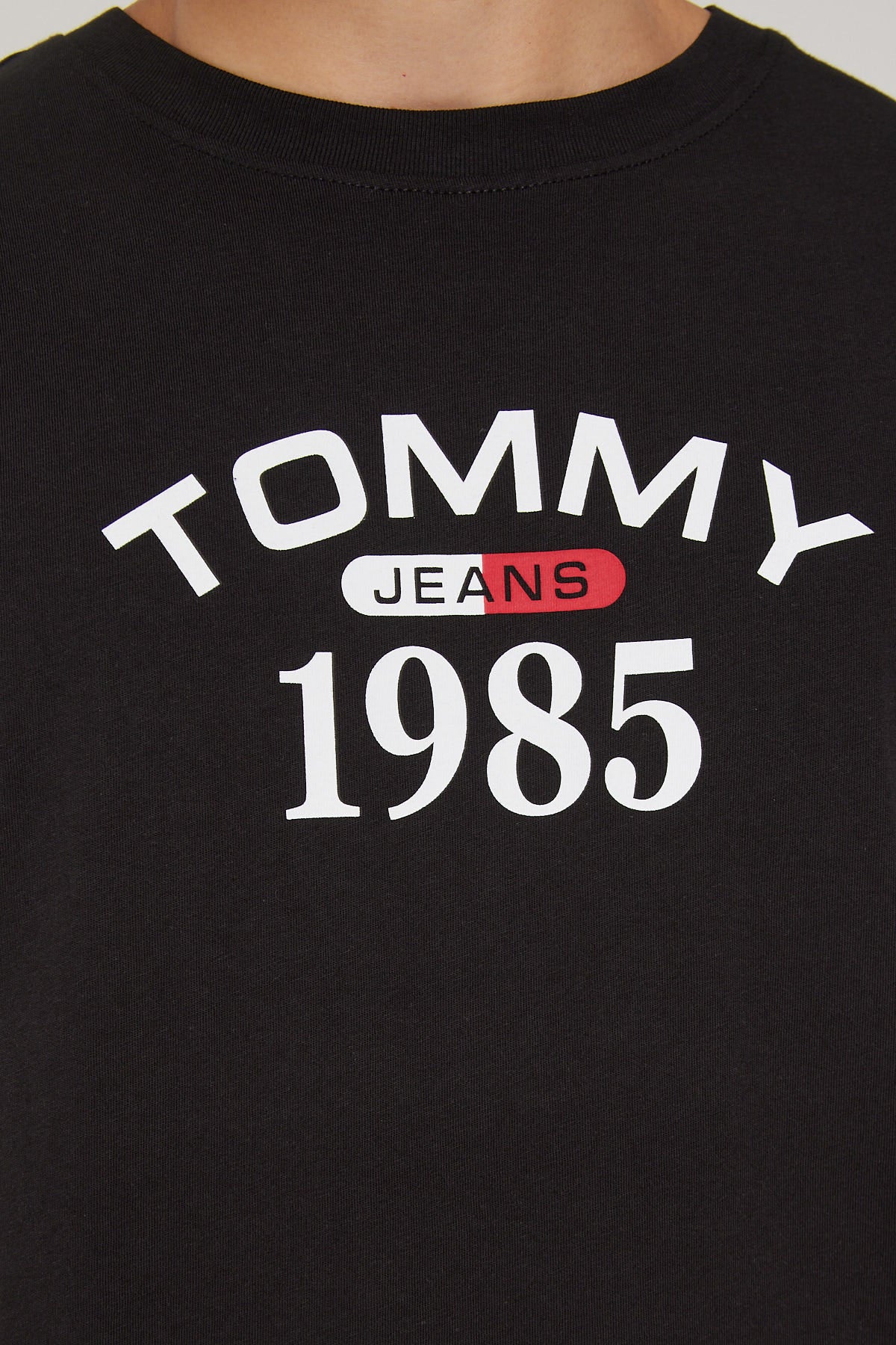 Tommy Jeans TJM CLSC – Flag Tee Universal Store Athletic White