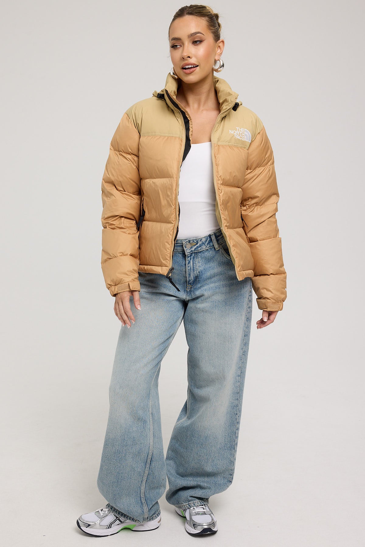 The North Face Women's 1996 Retro Nuptse Jacket Almond Butter/Khaki Stone