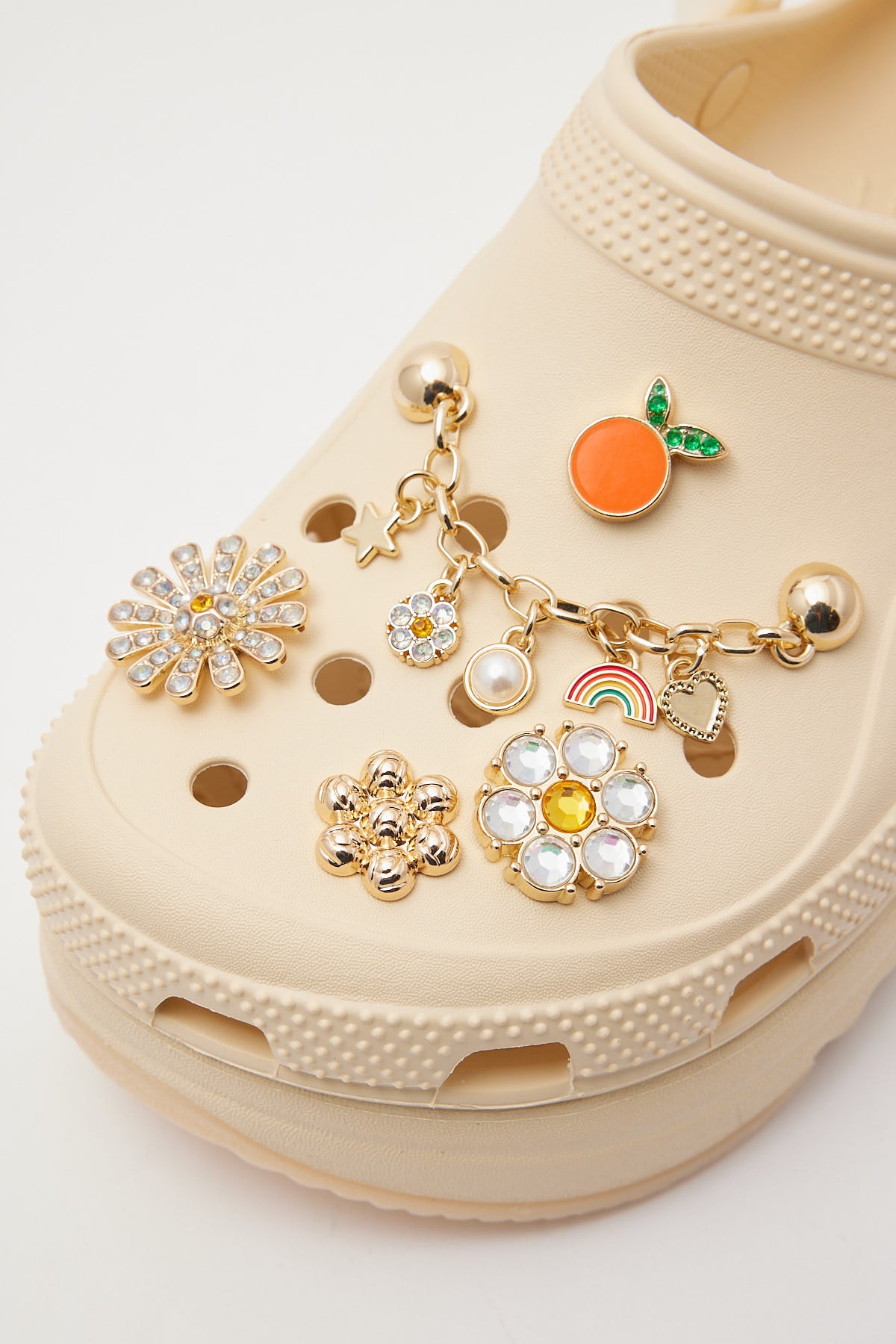 𝐄𝐋𝐋𝐄 White and Gold ‼️NON-TARNISH‼️ Designer Metal charms Jibbitz for Crocs  shoe charms Accessories
