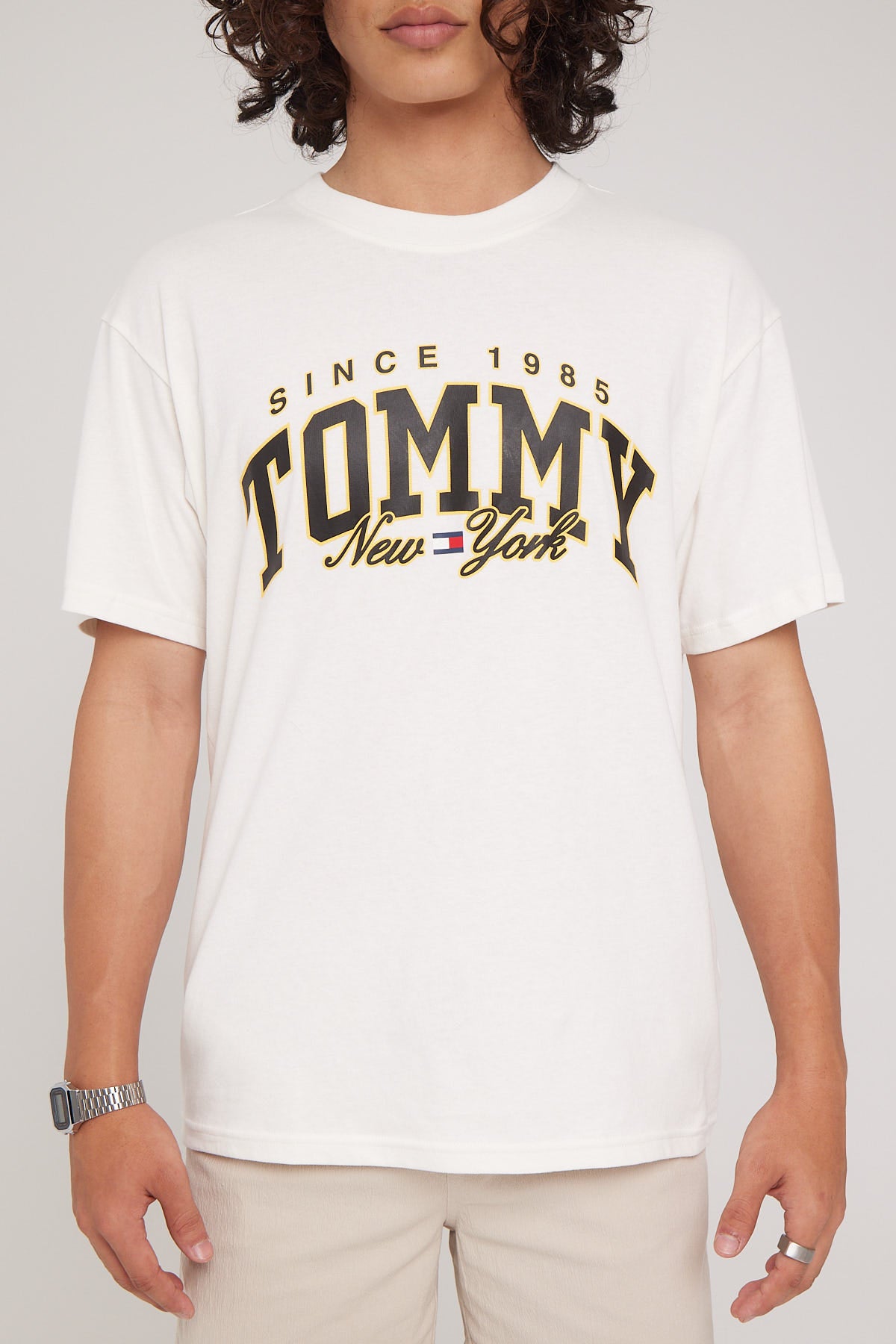 Tommy Jeans TJM Relaxed Luxe Varsity Tee Ancient White – Universal Store