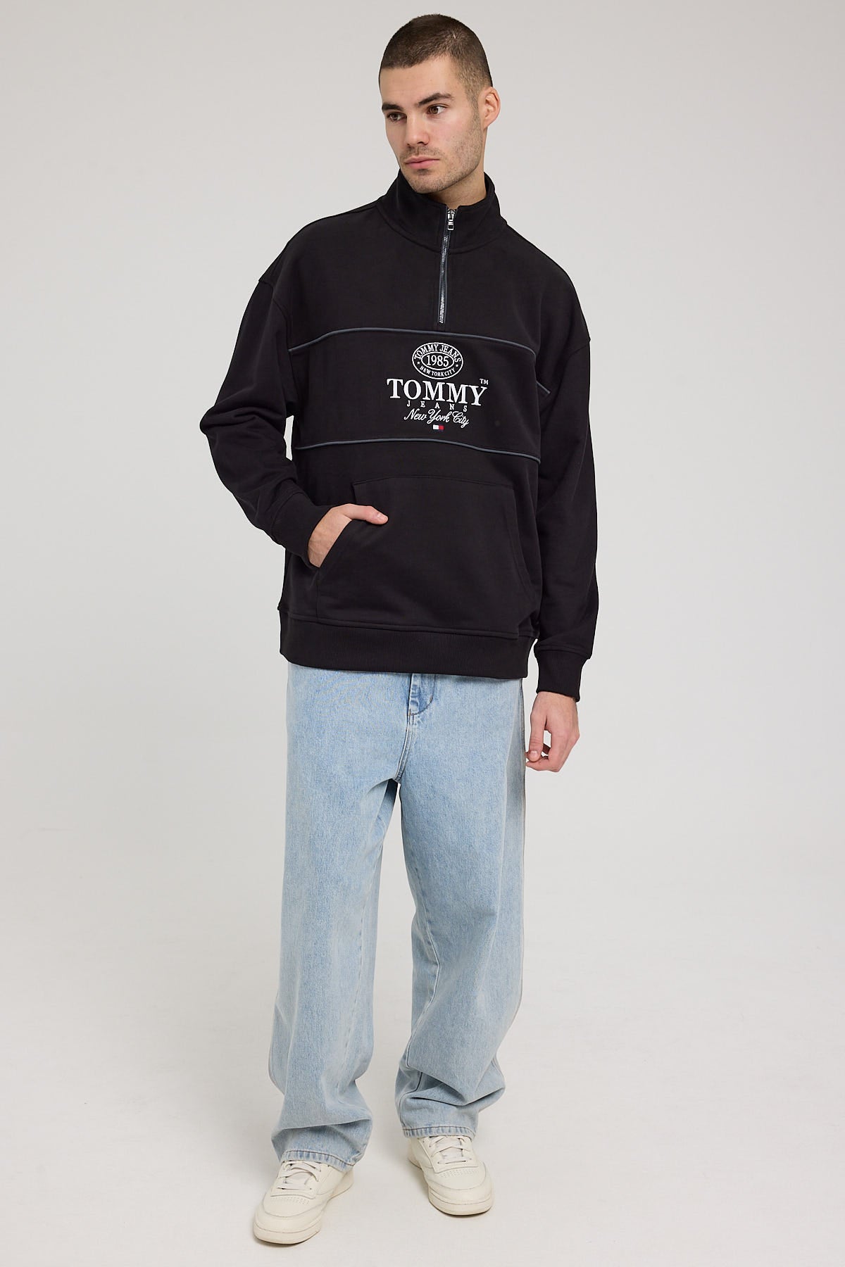 Tommy Jeans TJM Relaxed Luxe Athletic 1/2 Zip Crew Black