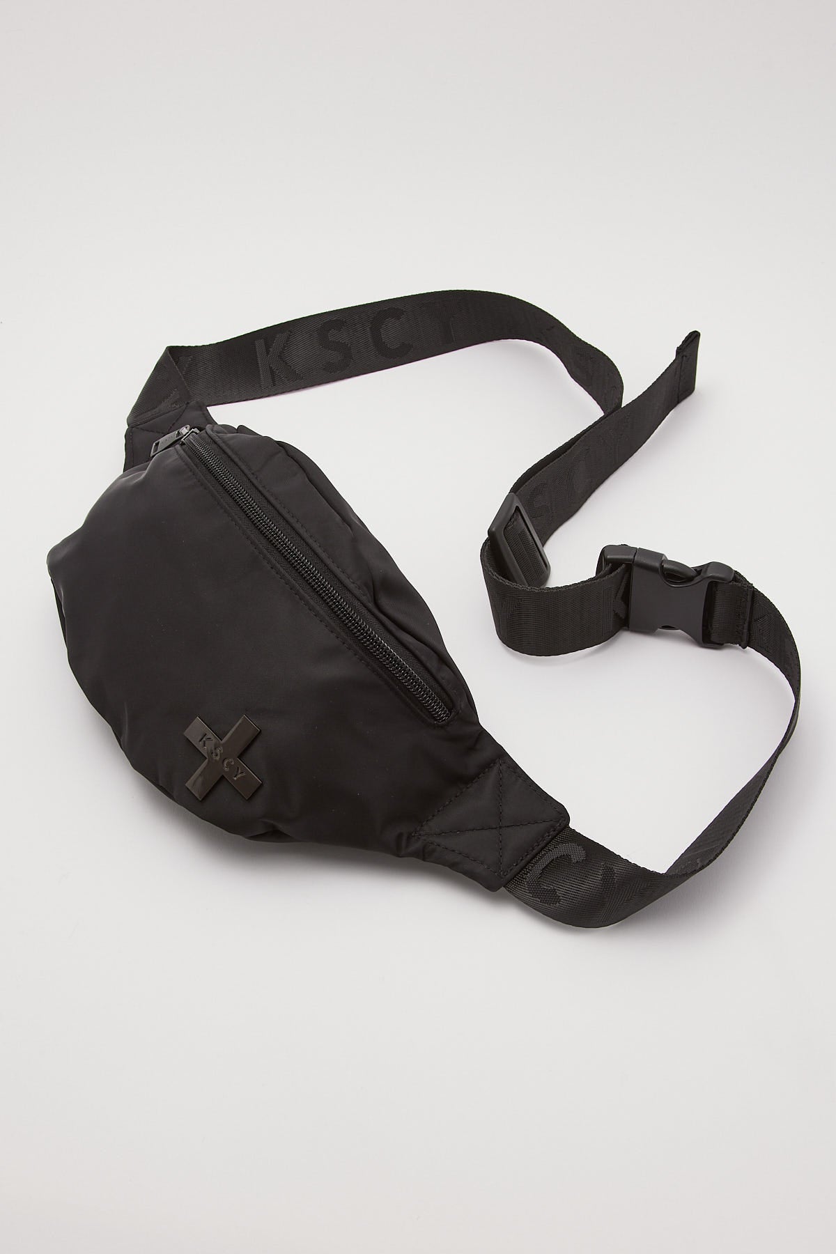 Kiss Chacey Heathen Bum Bag Black – Universal Store
