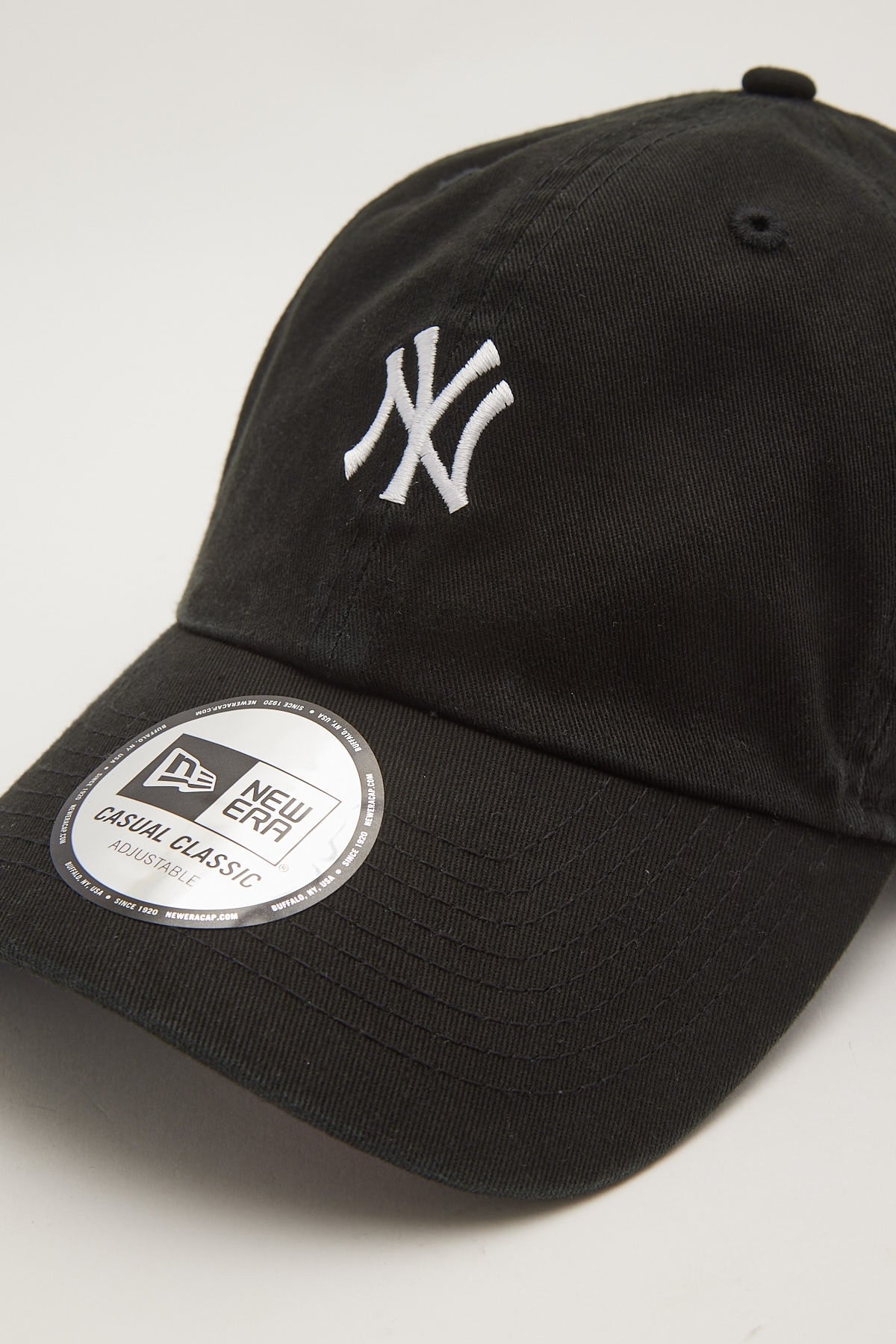 New Era Casual Classic NY Yankees Black – Universal Store
