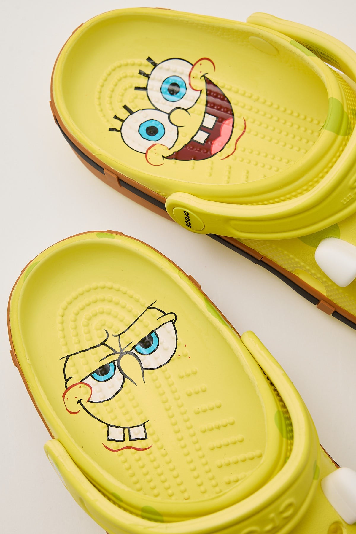 Crocs Mens Spongebob Classic Clog Yellow