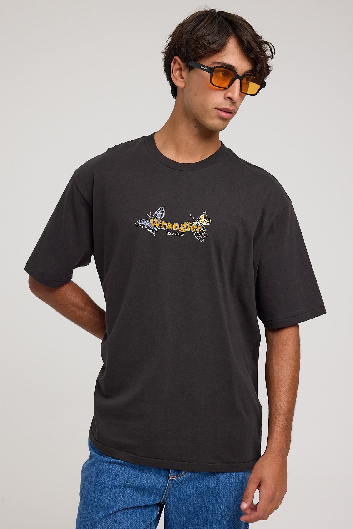 Wrangler Crazytown Slacker Tee Worn Black