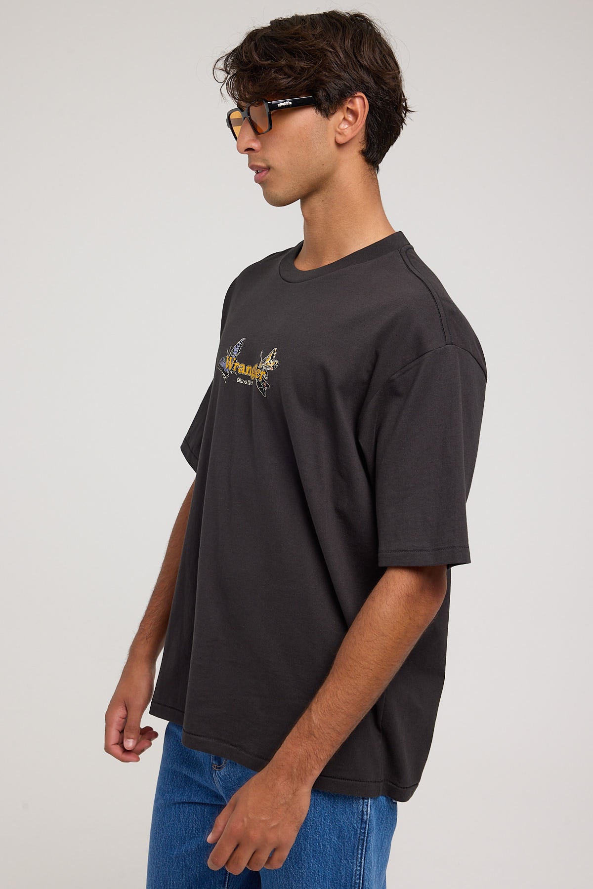 Wrangler Crazytown Slacker Tee Worn Black