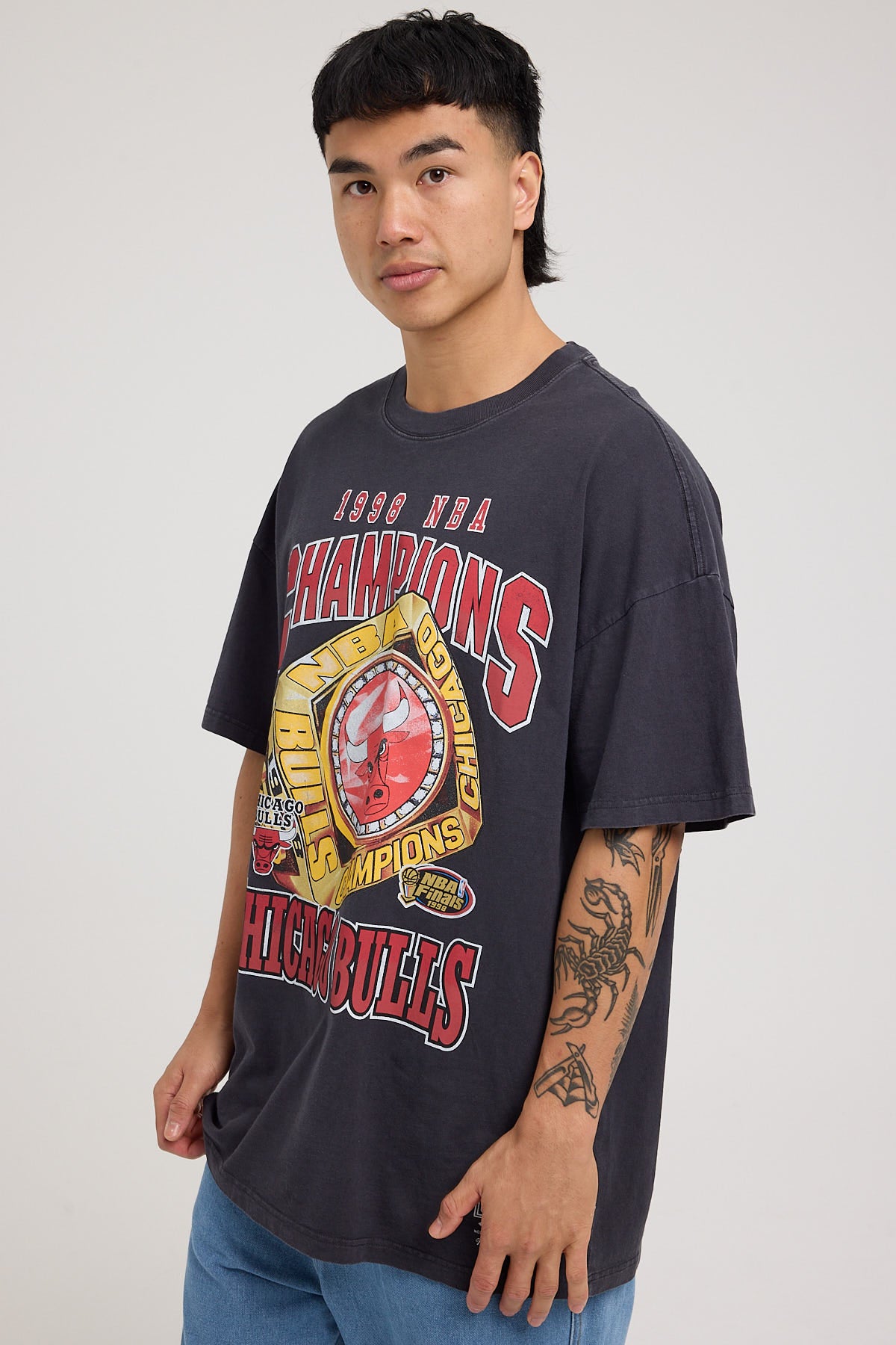 Mitchell & Ness Chicago Bulls Champions History Tee Faded Black