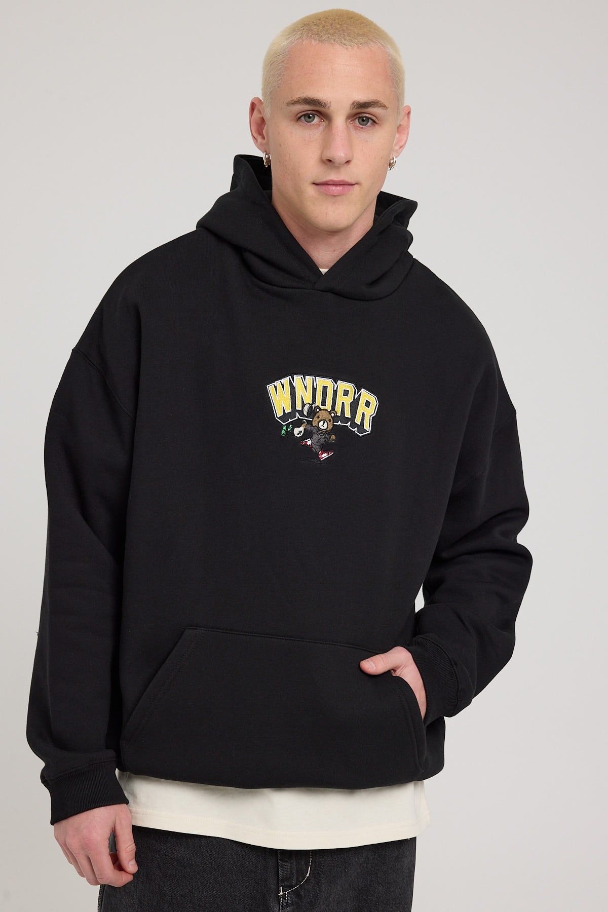 Wndrr Bank Hood Sweat Black – Universal Store