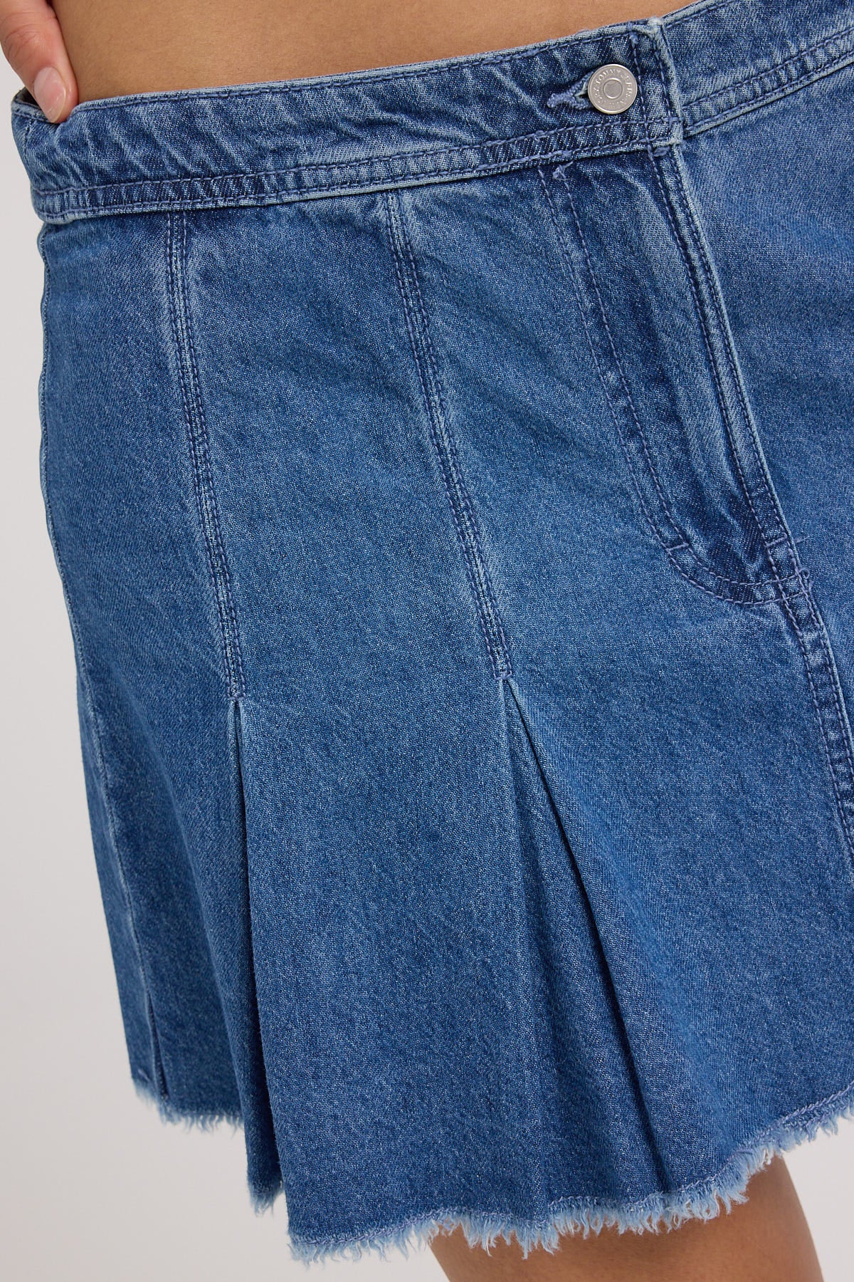 Tommy Jeans Denim Pleat Mini Skirt Denim Medium – Universal Store