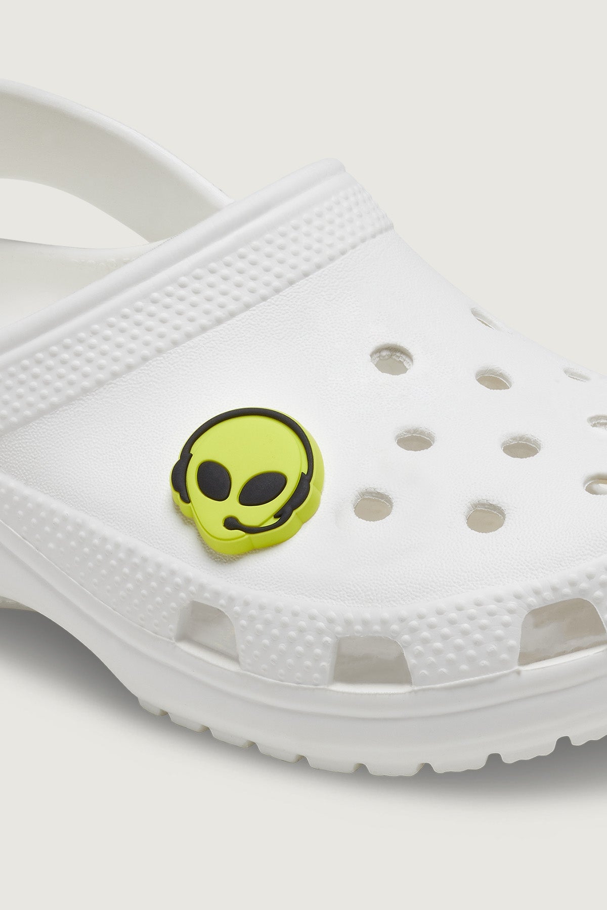 Crocs Alien With Headset Jibbitz – Universal Store