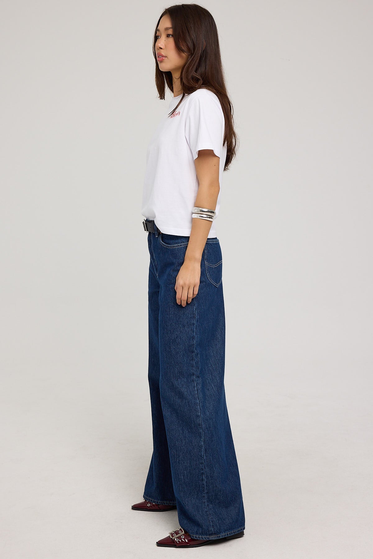 Lee Lee x Gabi Sullivan Signature Mid Relaxed Wide Jean Essential Rinse