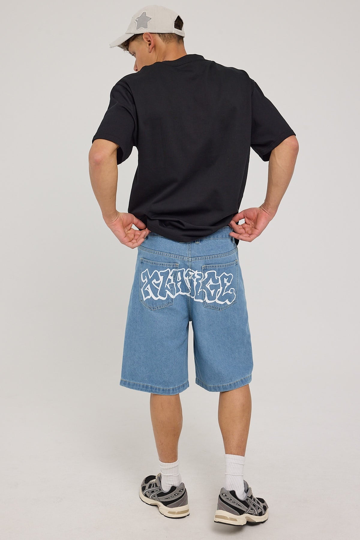 Xlarge Graff Bull Denim 91 Short Mid Blue Denim