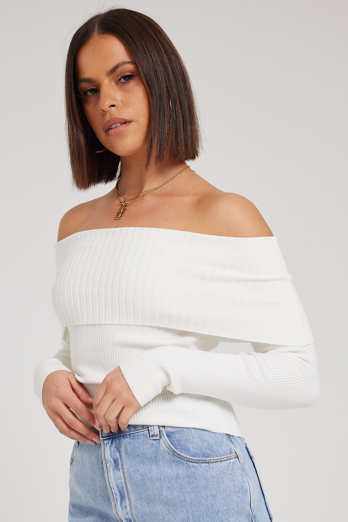 Perfect Stranger LINA OFF SHOULDER KNIT TOP White – Universal Store