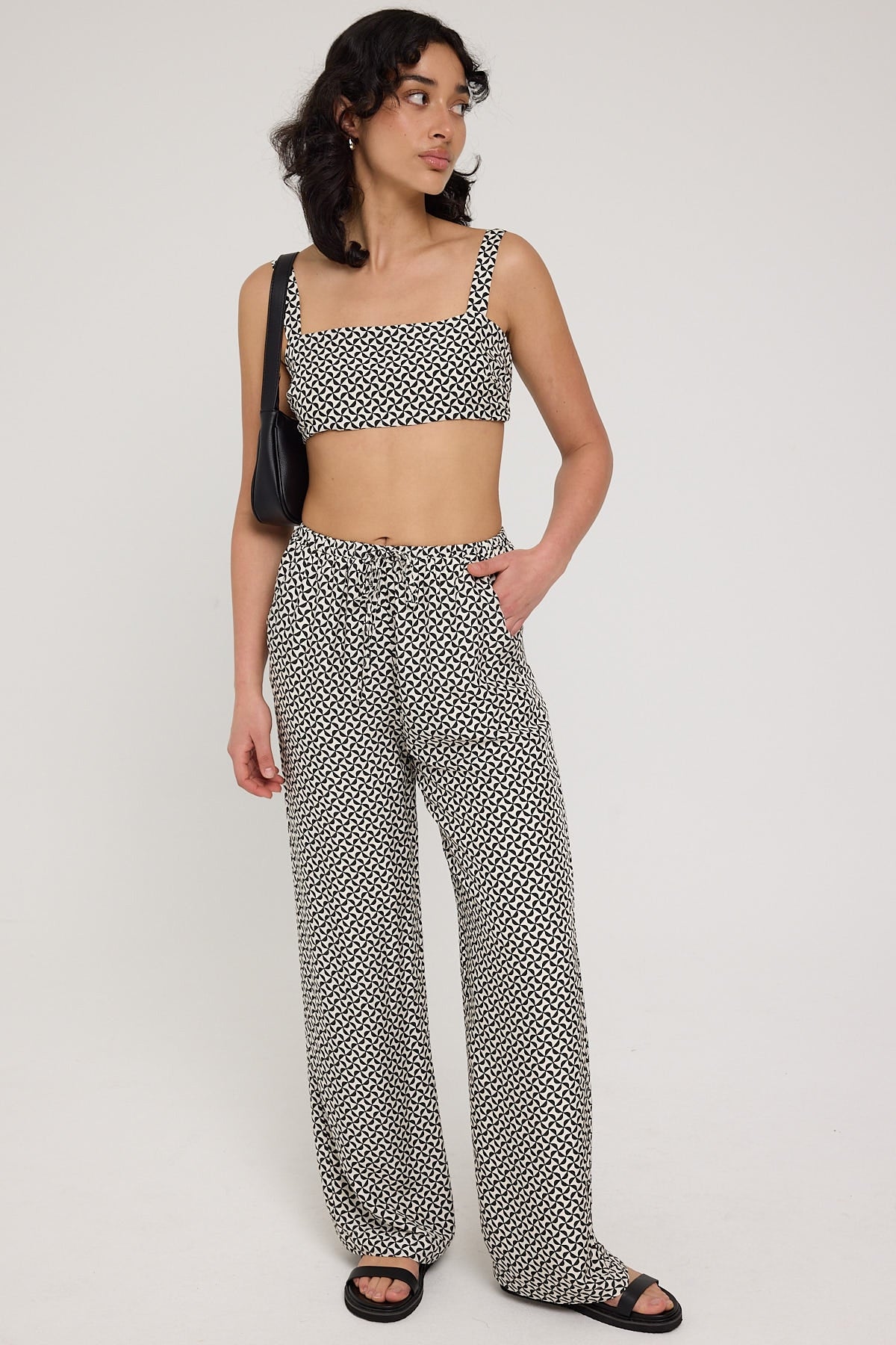 Perfect Stranger GEO PATTERN PANT White Print