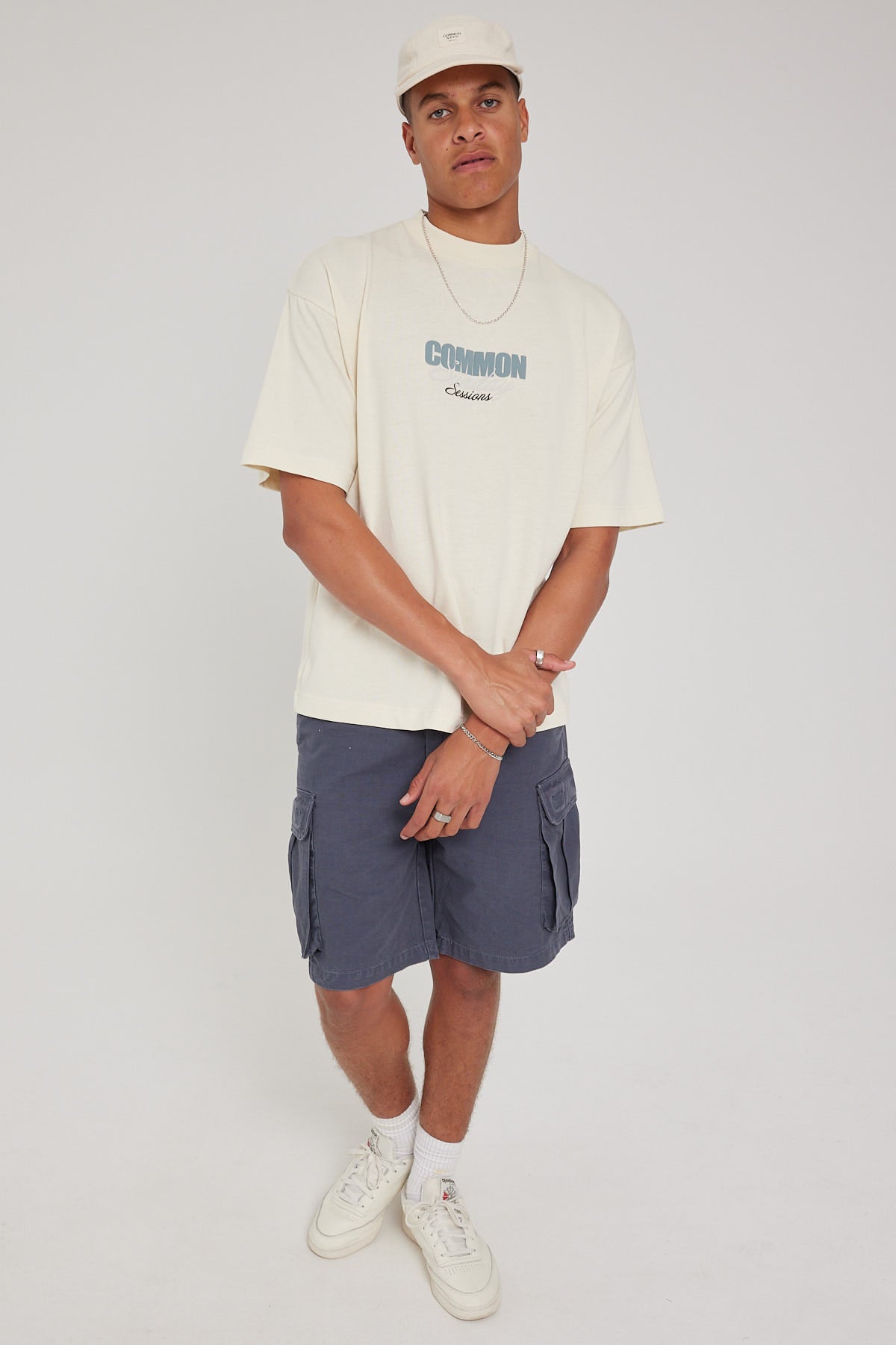 Common Need Session Easy Tee Off White – Universal Store
