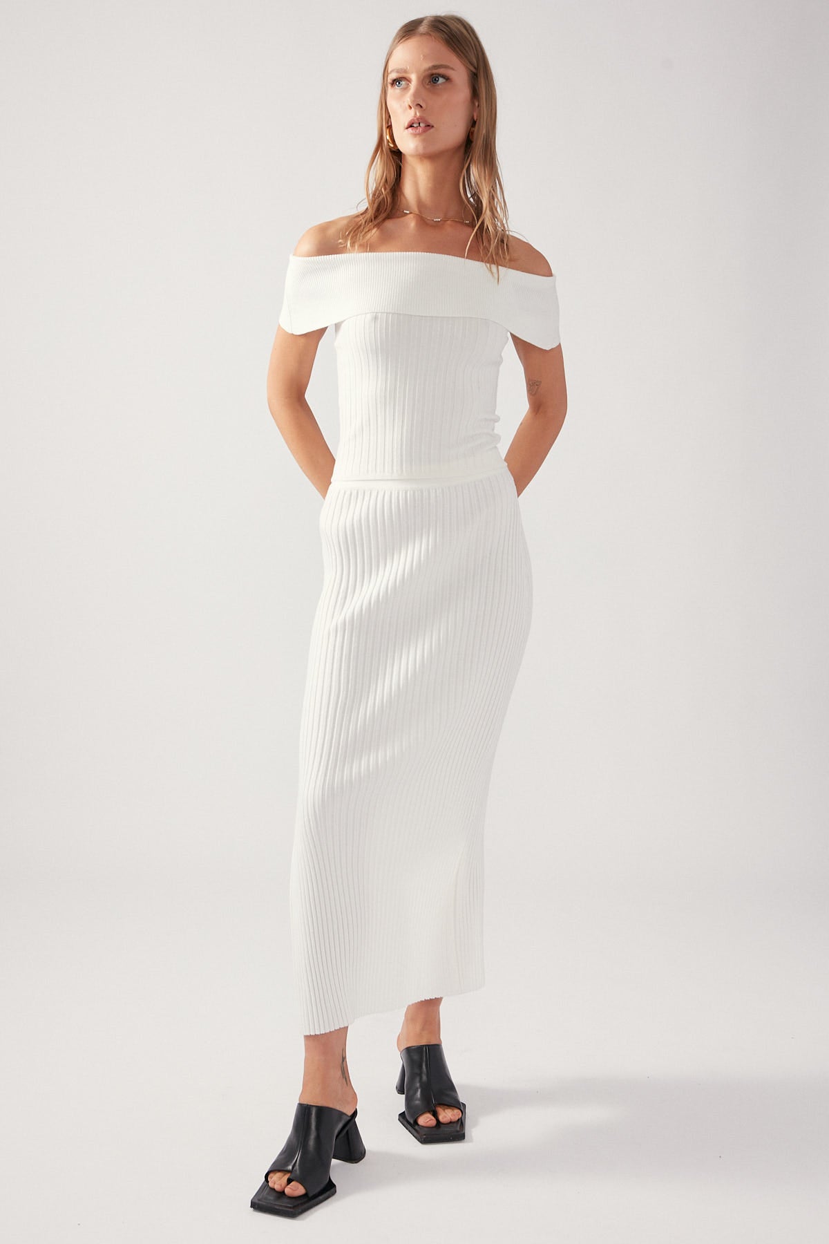 Perfect Stranger Lina Knit Midi Skirt White