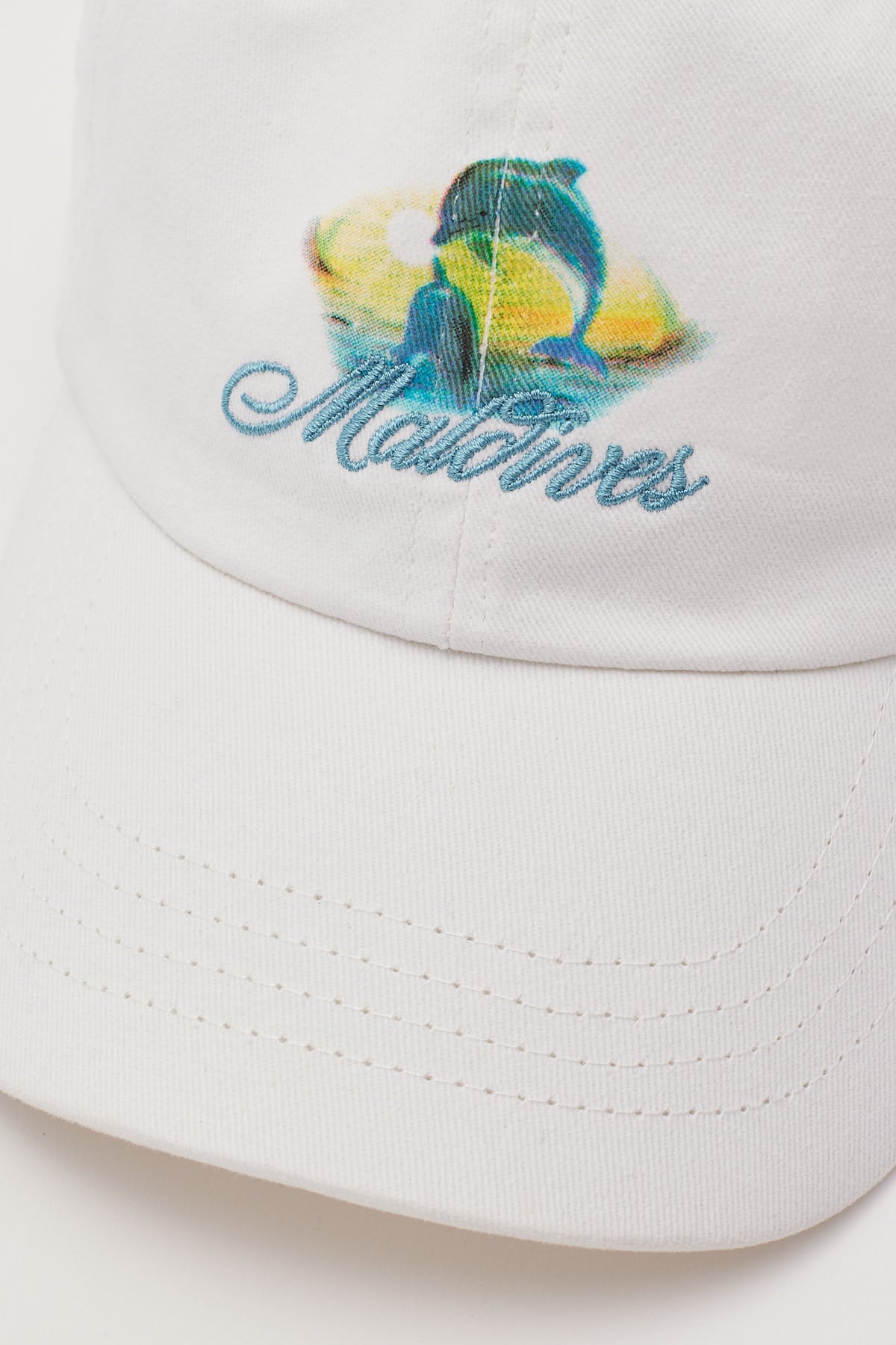 Token Maldives Dad Cap White