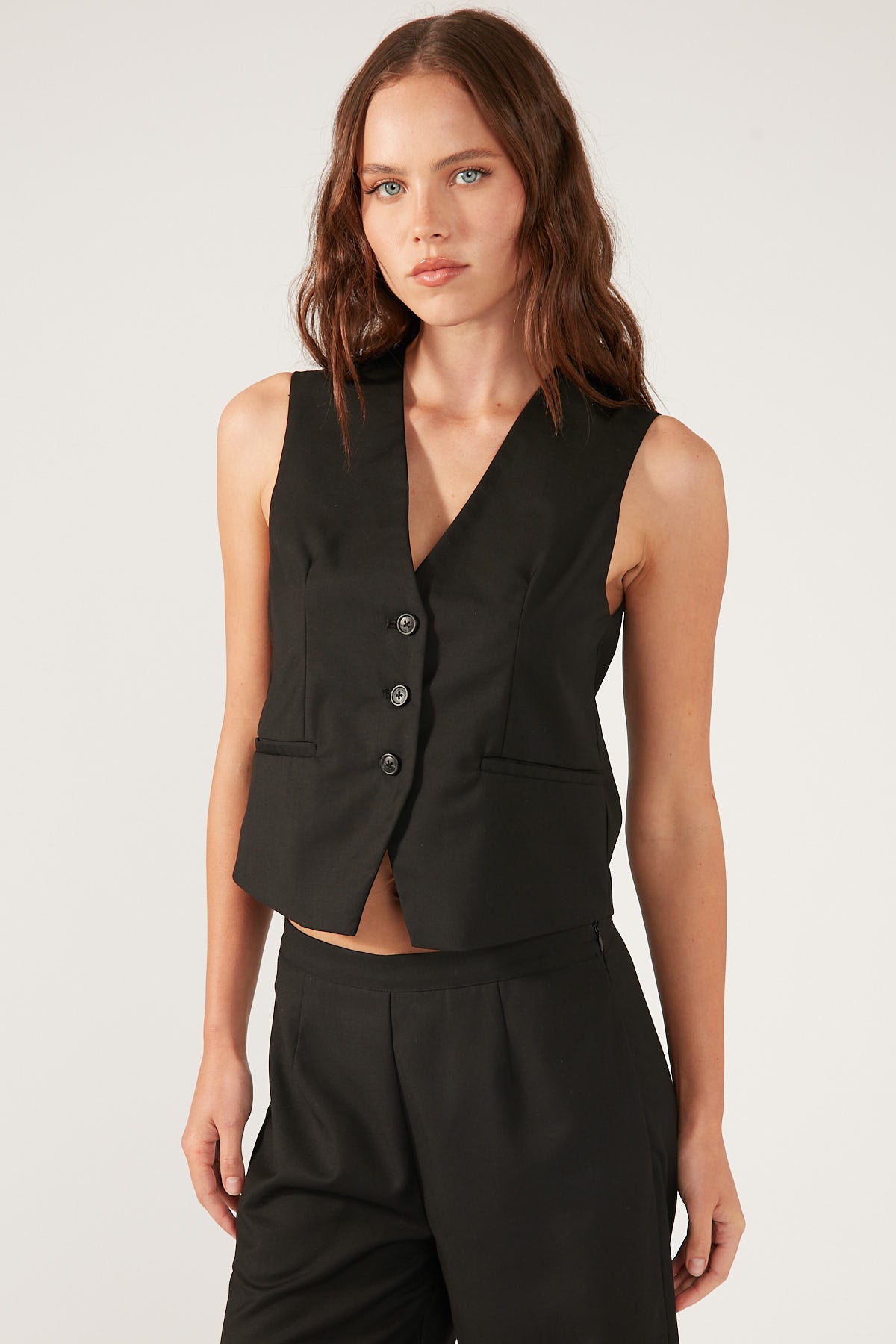 Perfect Stranger Maeve Relaxed Tailored Vest Black