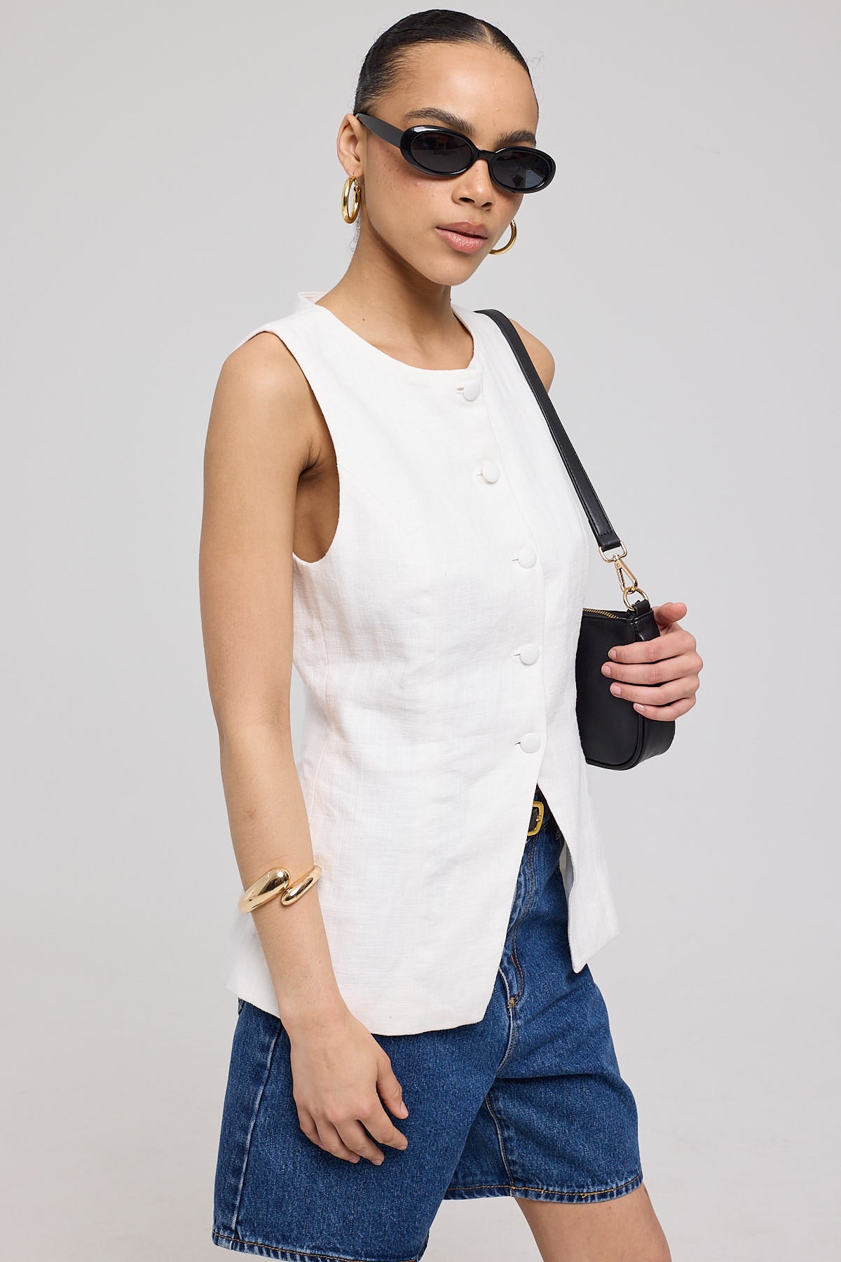 Perfect Stranger Menorca Long Line Vest White