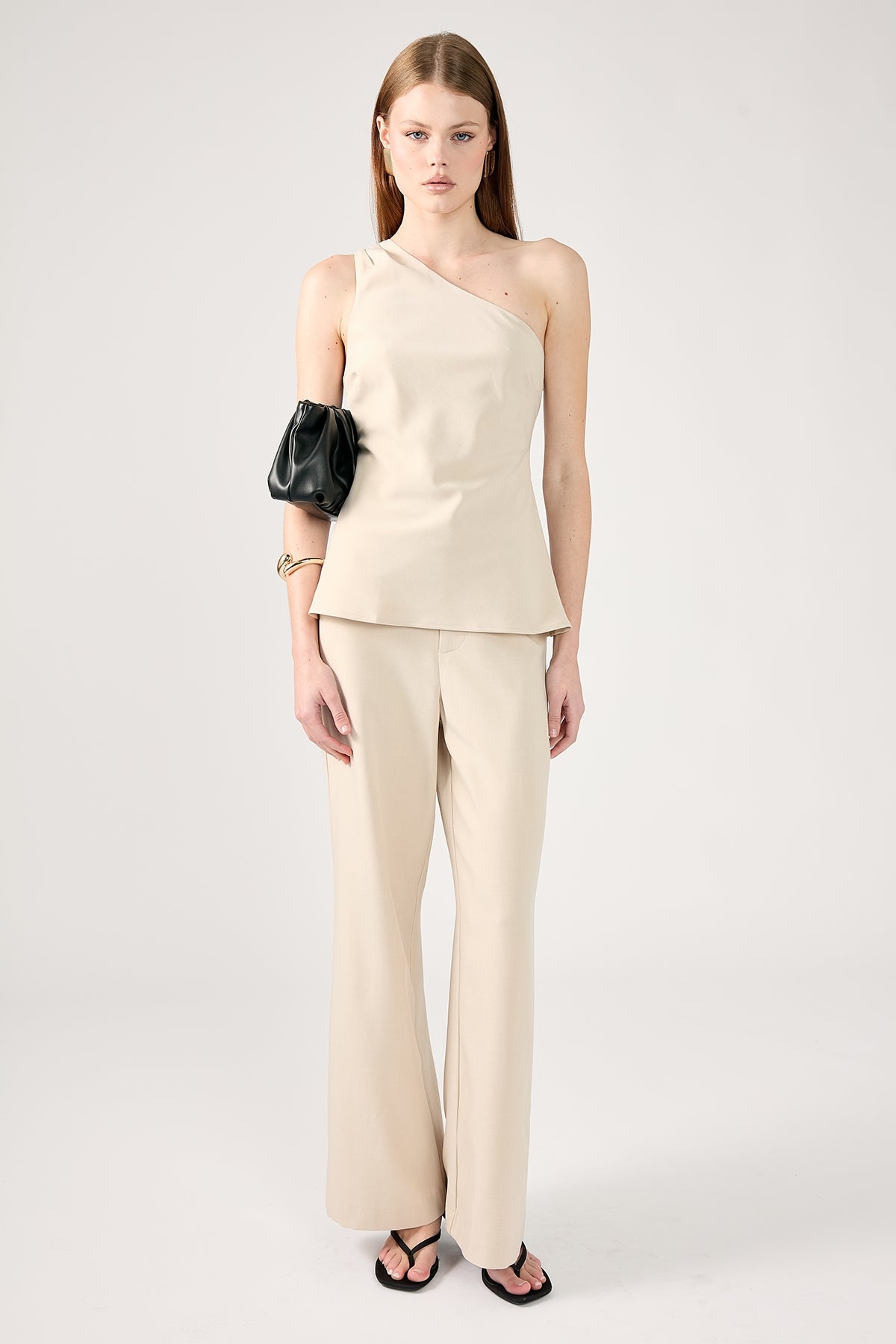 Perfect Stranger Raye One Shoulder Long Line Top Cream