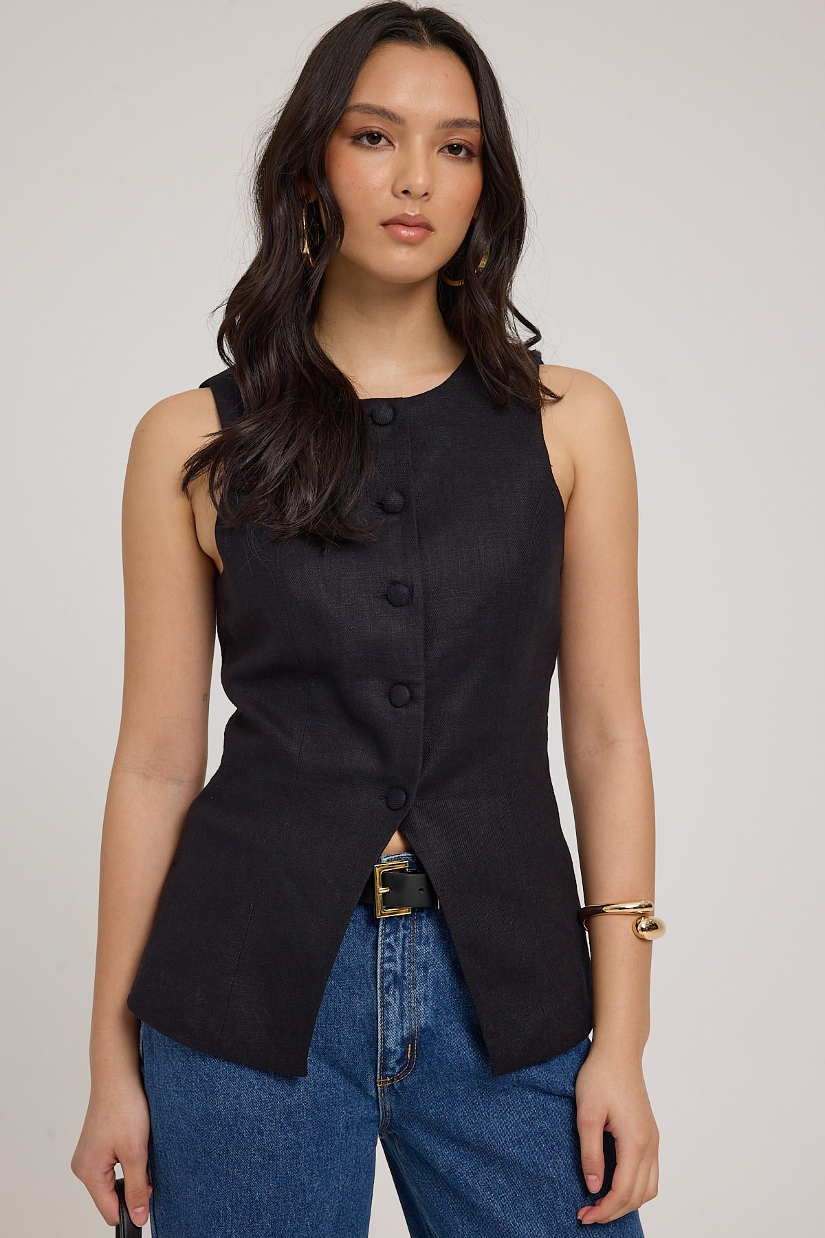 Perfect Stranger Menorca Long Line Vest Black