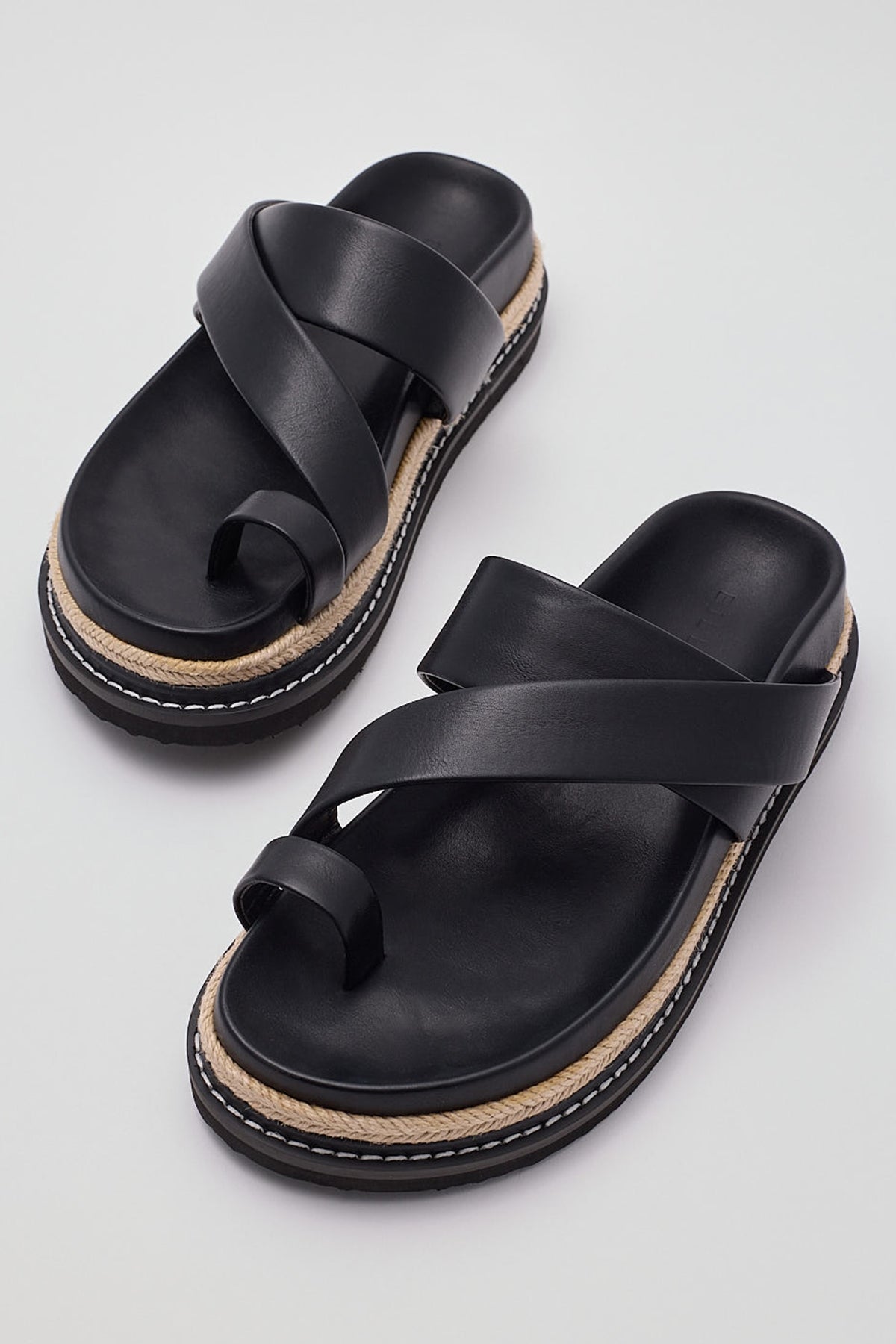 Billini Armas Sandal Black