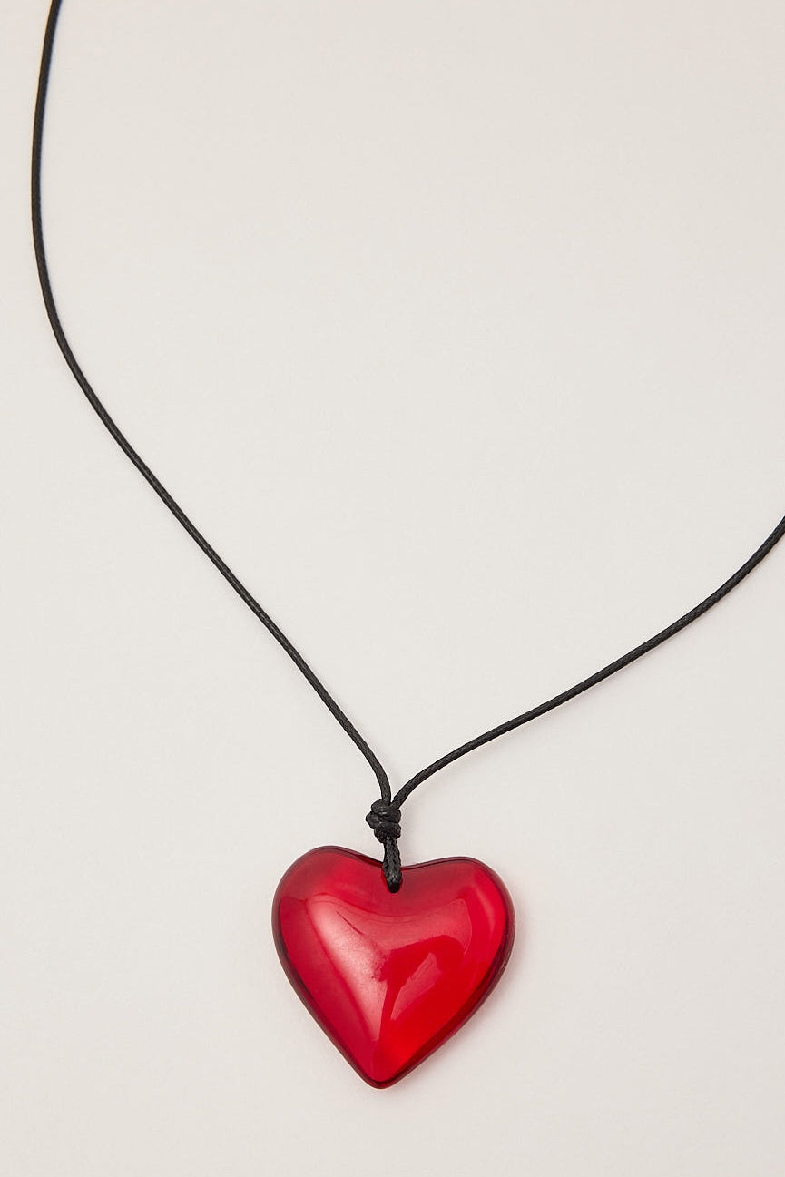 Token Heart Breaker Necklace Red/Black