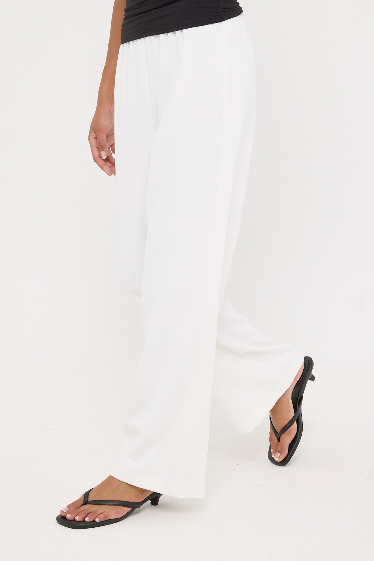 Perfect Stranger Sami Elasticated Mid Rise Pants Cream