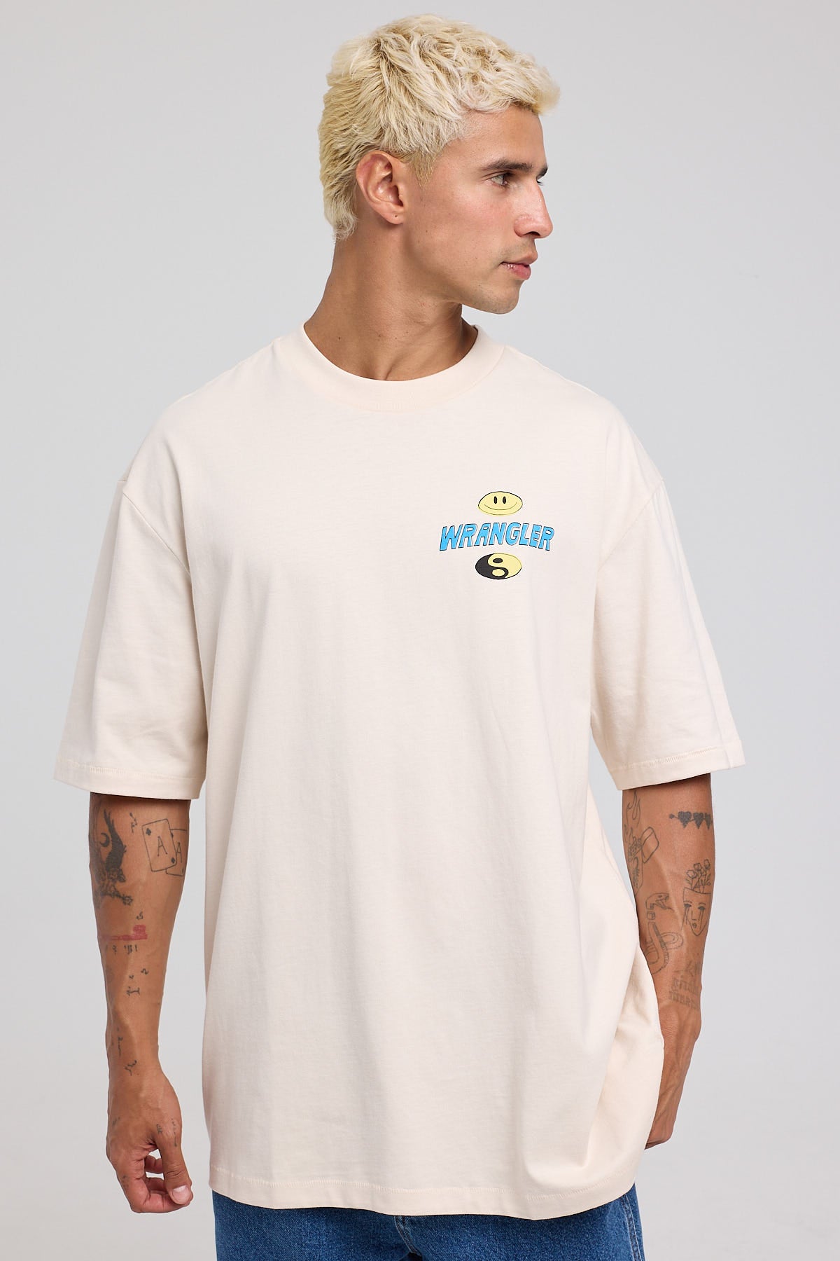 Wrangler World Tour Slacker Tee Ecru