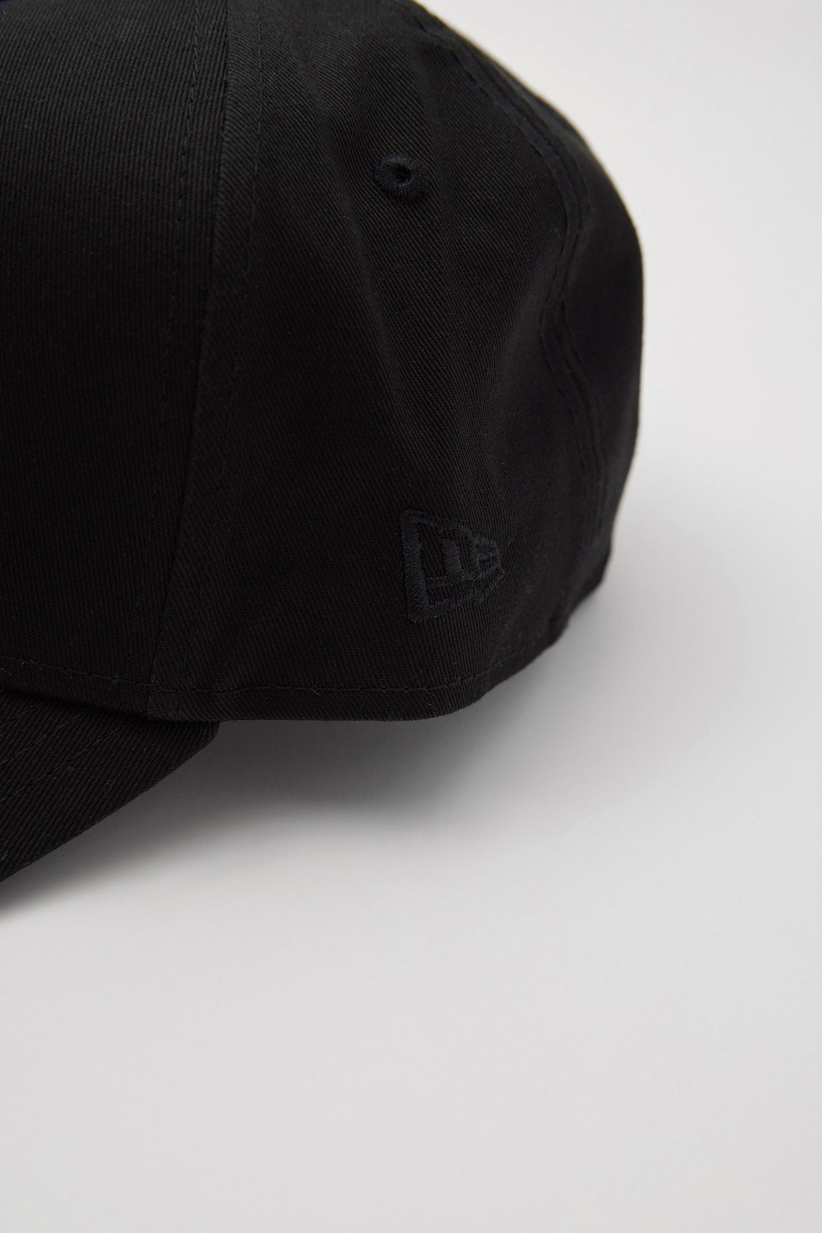 New Era 9Forty A-Frame Tonal Visor Raiders Black