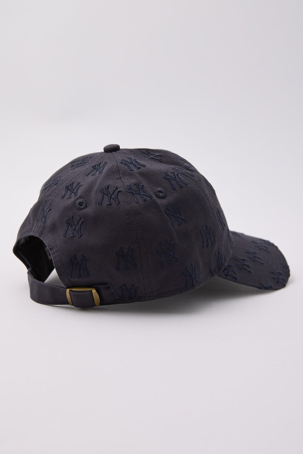 New Era Casual Classic Tonal Monogram Cap Faded Black