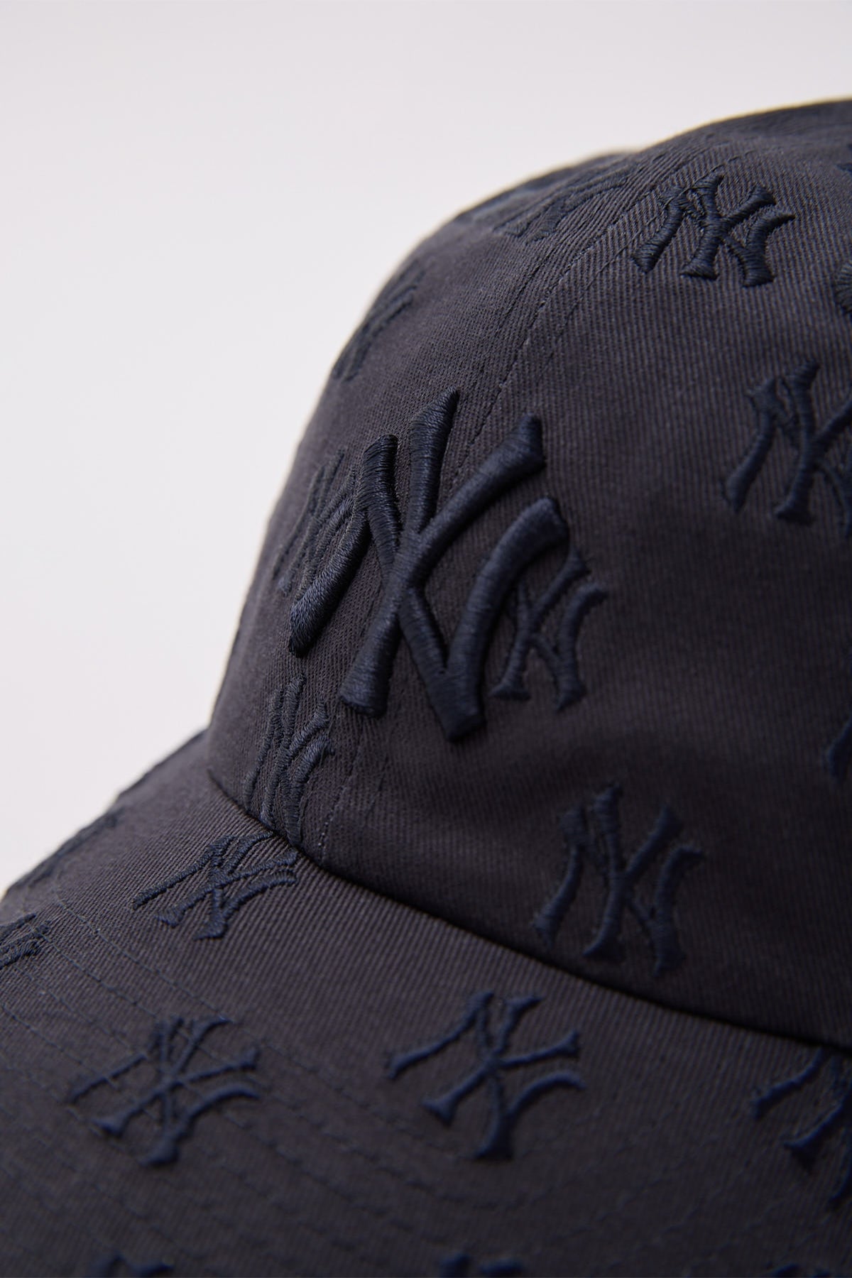 New Era Casual Classic Tonal Monogram Cap Faded Black