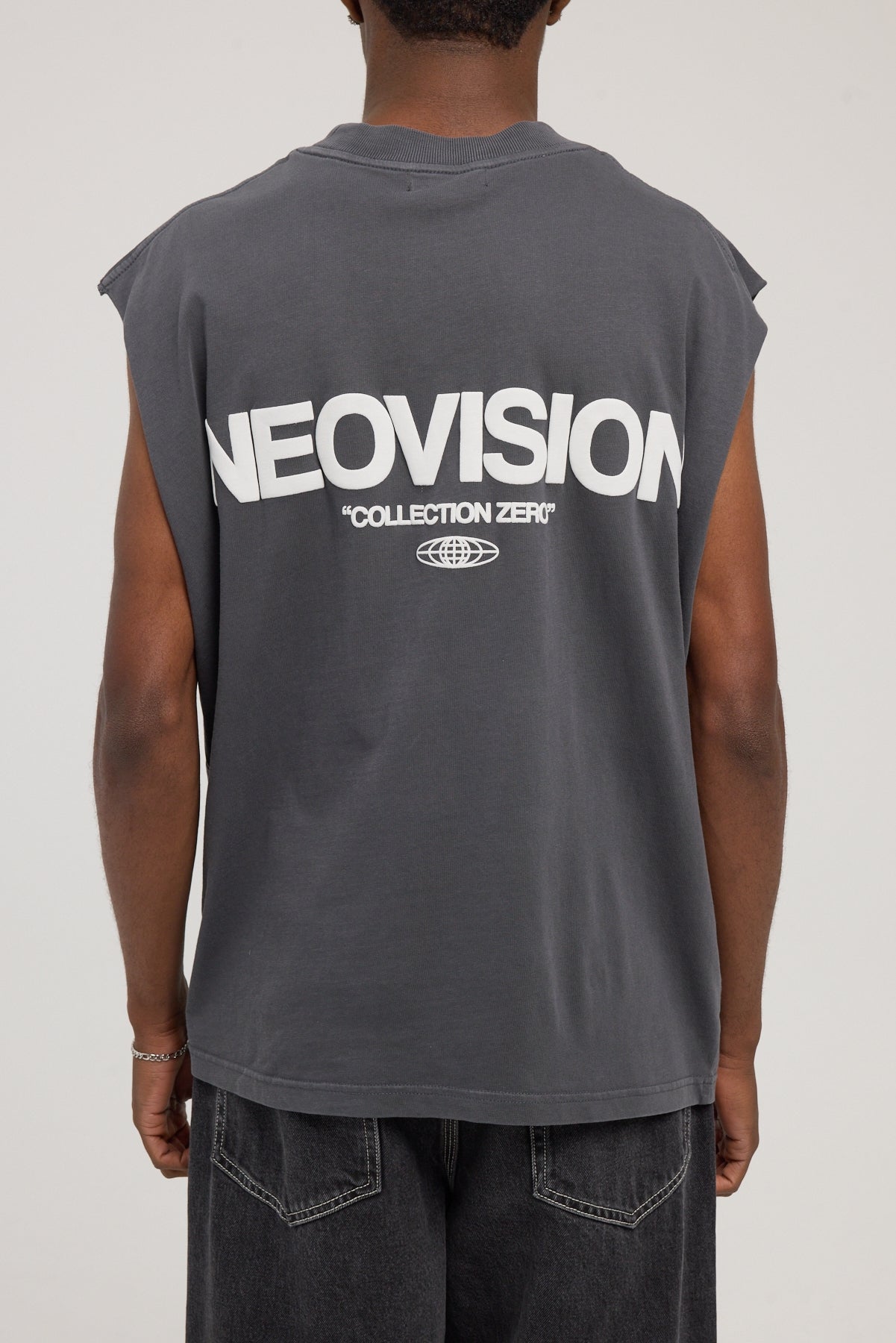 Neovision Exhibit Muscle Tank Washed Black