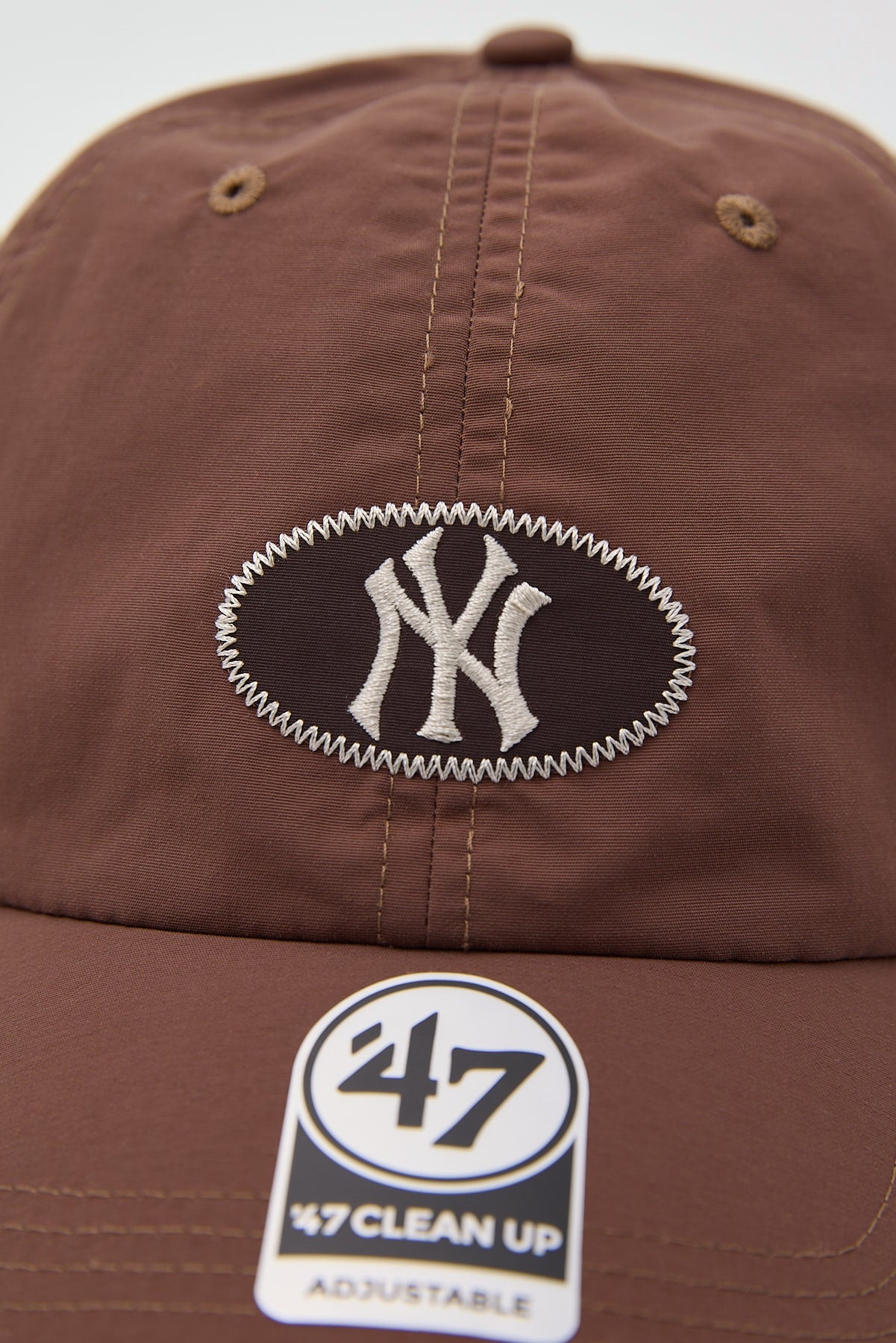 47 Brand New York Yankees Outskirts '47 Clean Up Cap Brown