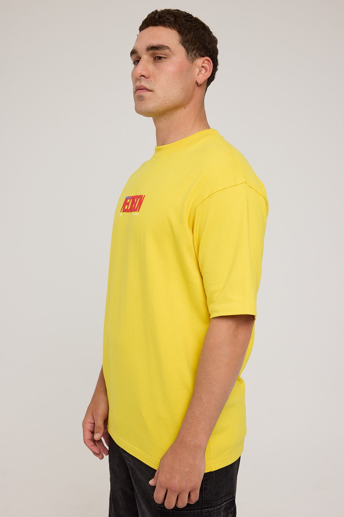 Neovision Compilation Oversize Super Heavy Tee Yellow