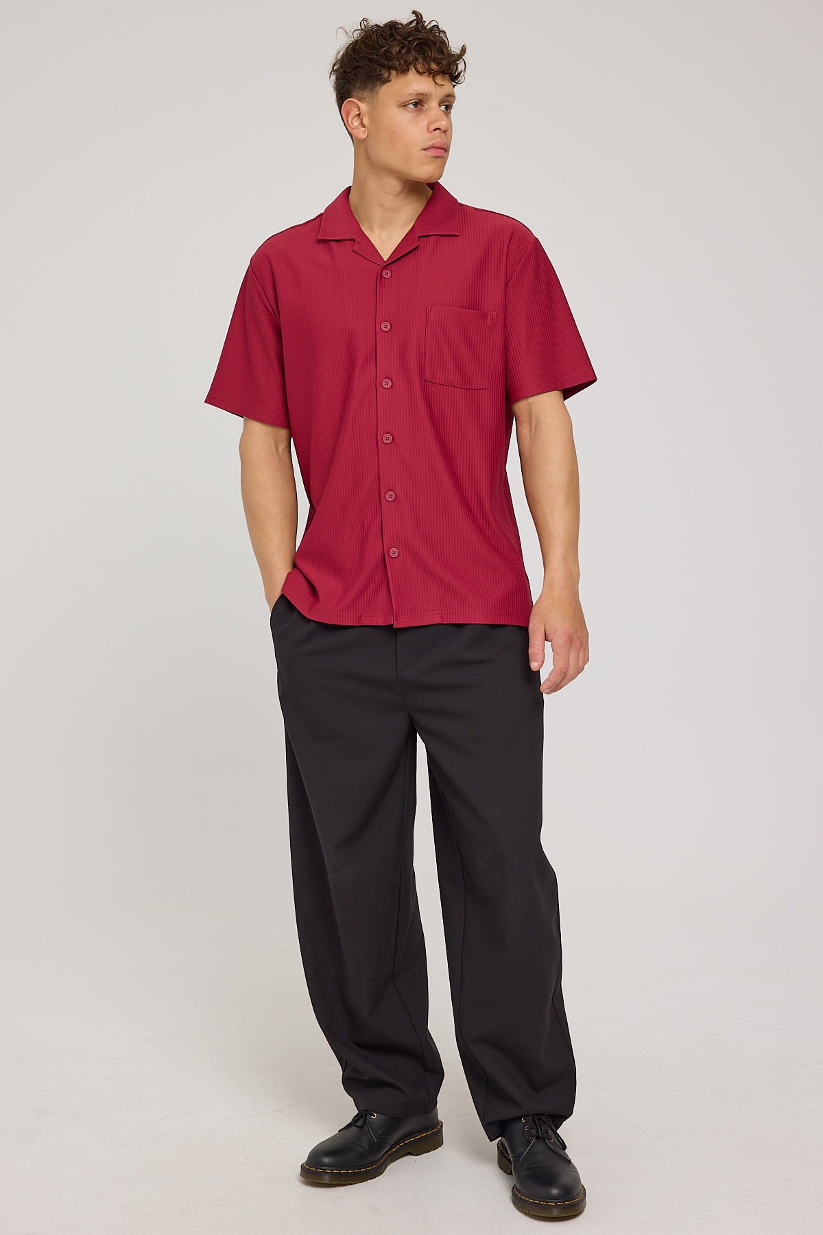 Common Need Austin Pleated Resort Shirt Burgundy