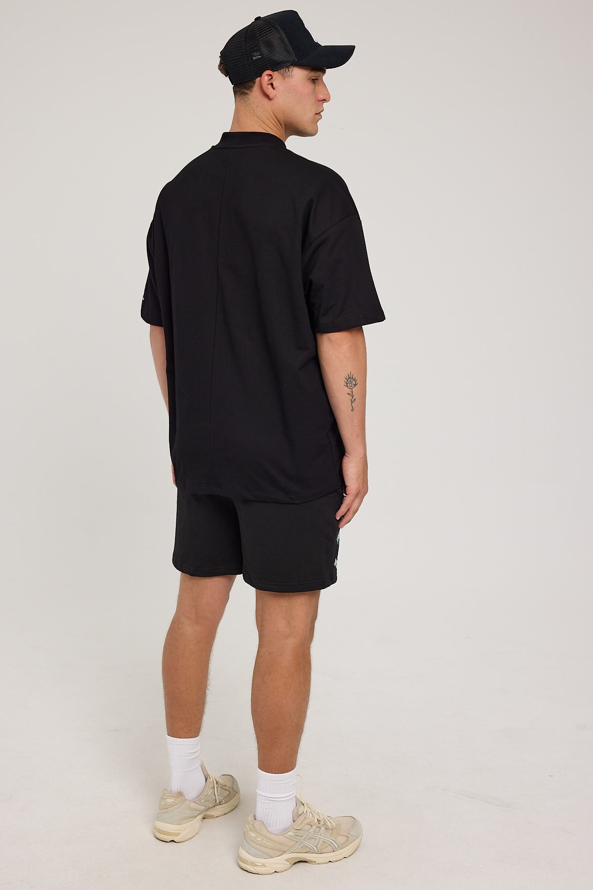 Front Runner A Major League Short Black