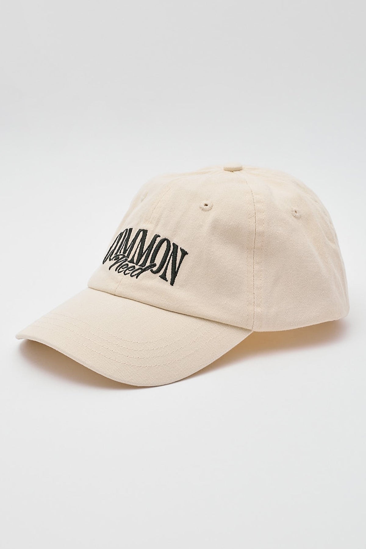 Common Need Windsor Dad Cap Ecru