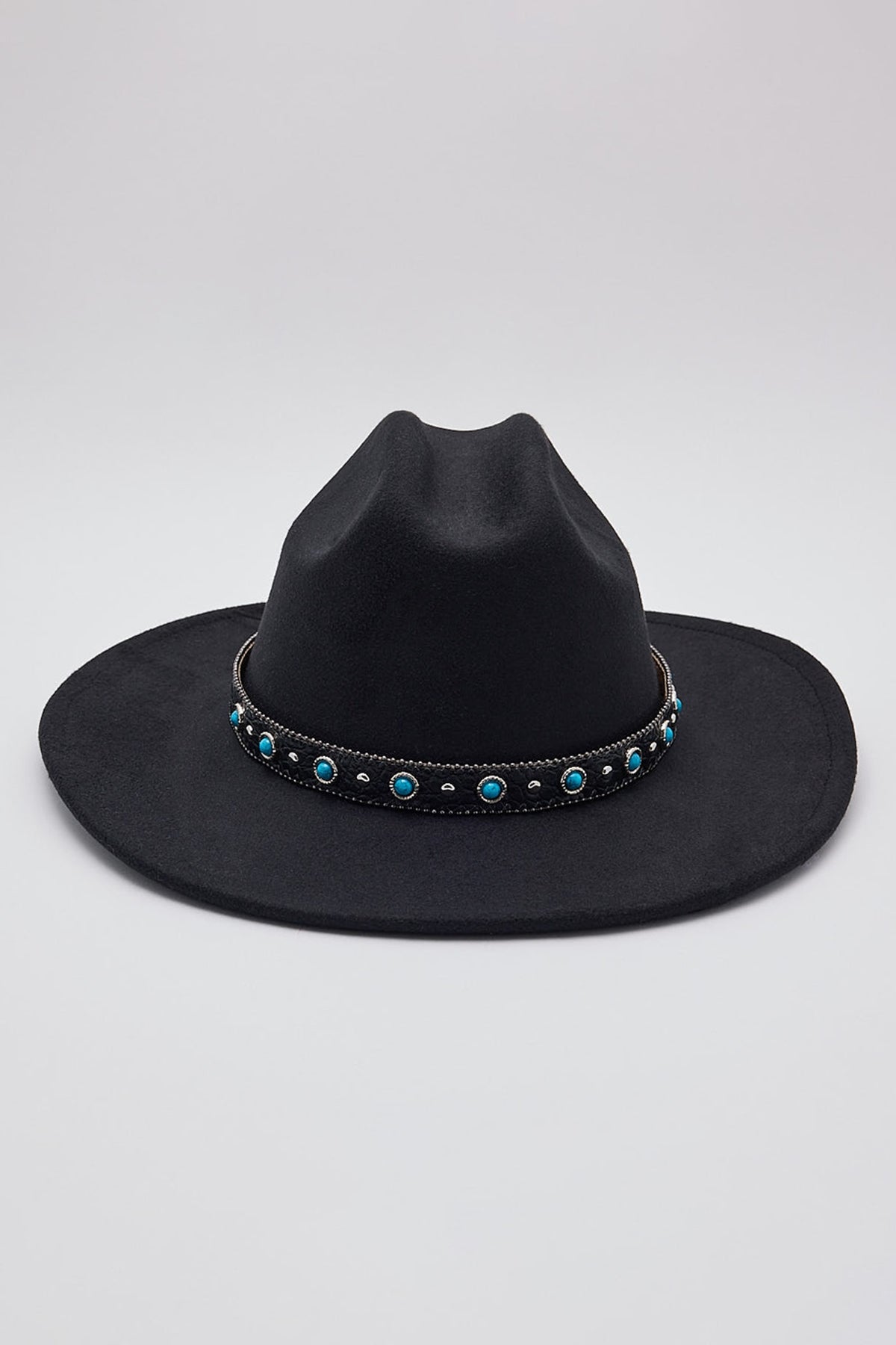 Token Saddle Cowgirl Hat Black