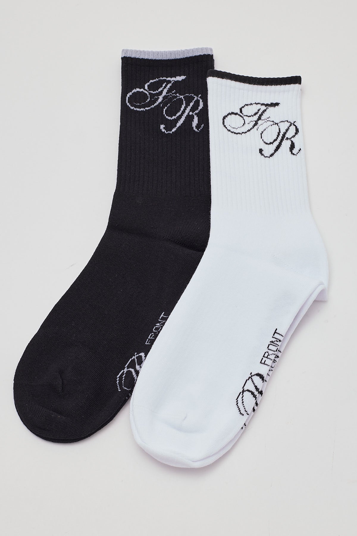 Front Runner Script Socks 2 Pack White/Black