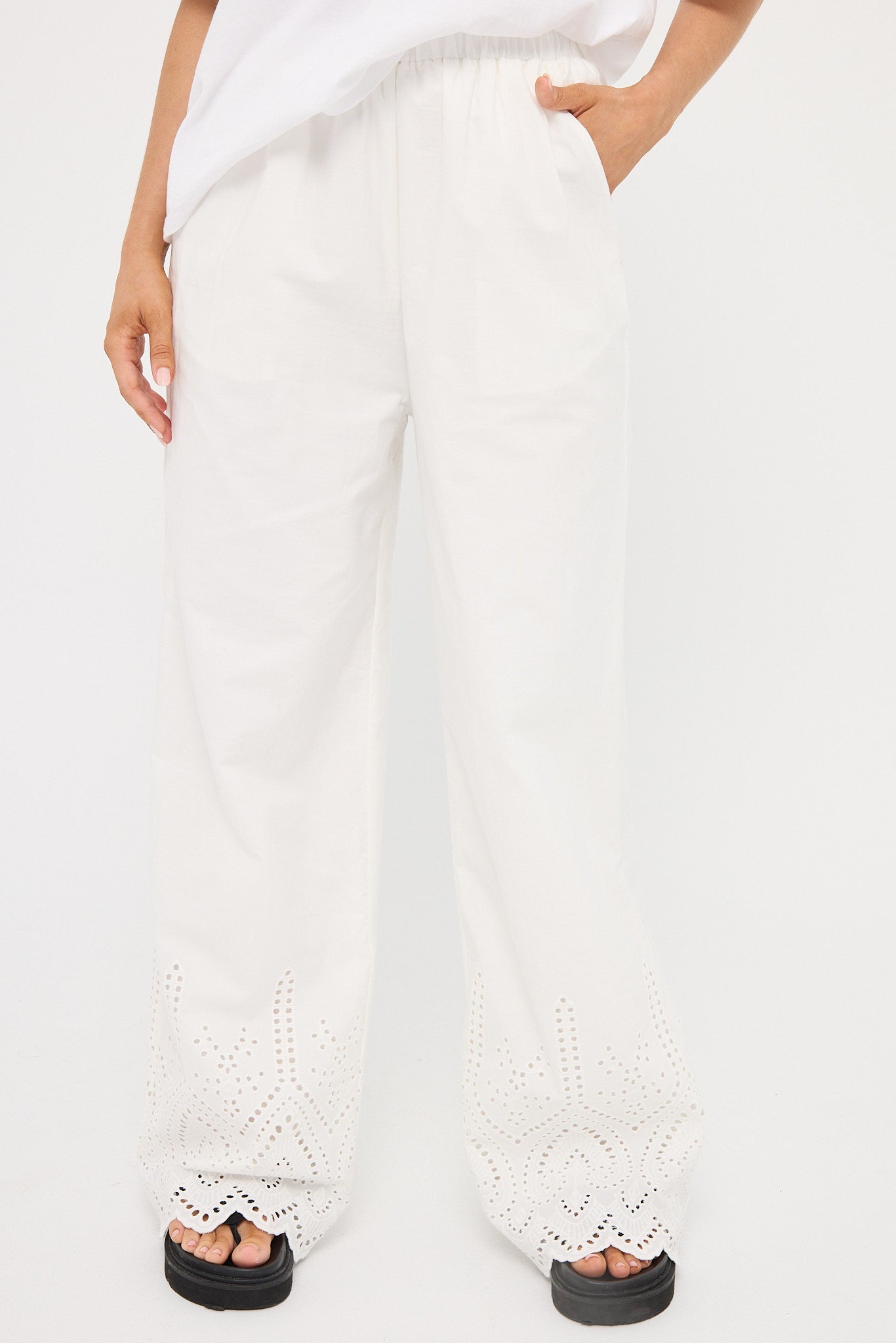 Perfect Stranger Novalee Broderie Straight Leg Pant White