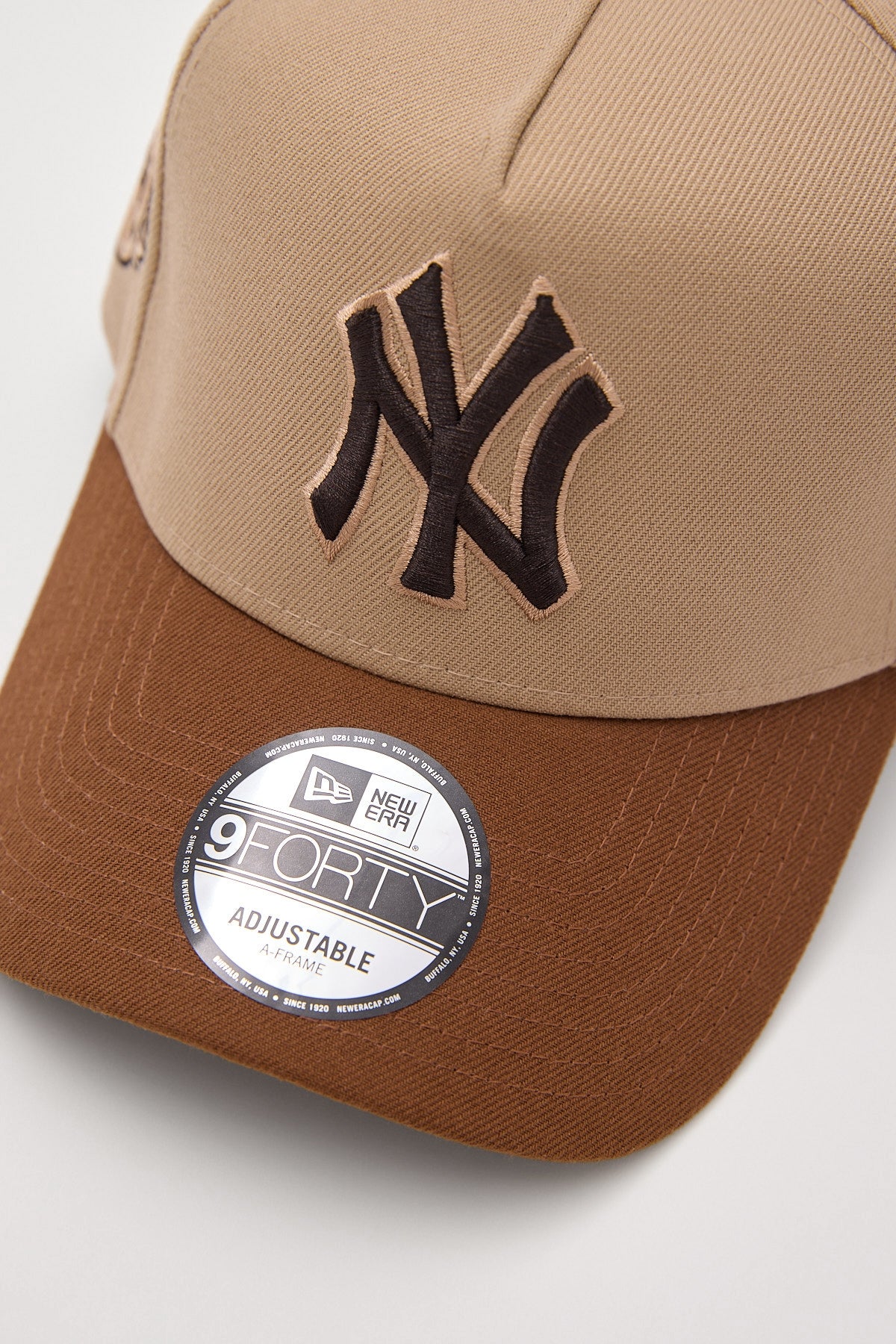 New Era 9Forty A-Frame Two-Tone New York Yankees Cap Camel/Walnut