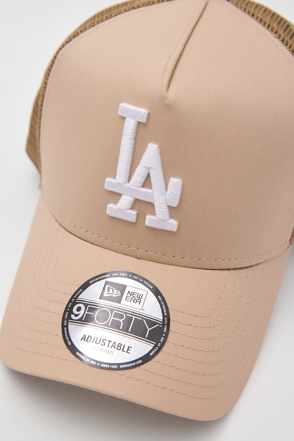 New Era 9Forty A-Frame Trucker Los Angeles Dodgers Light Beige