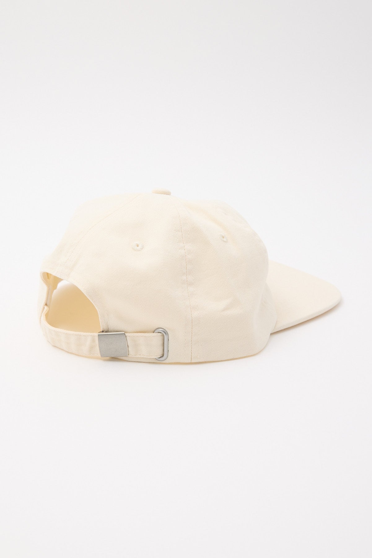 Common Need Hana Skate Cap Ecru