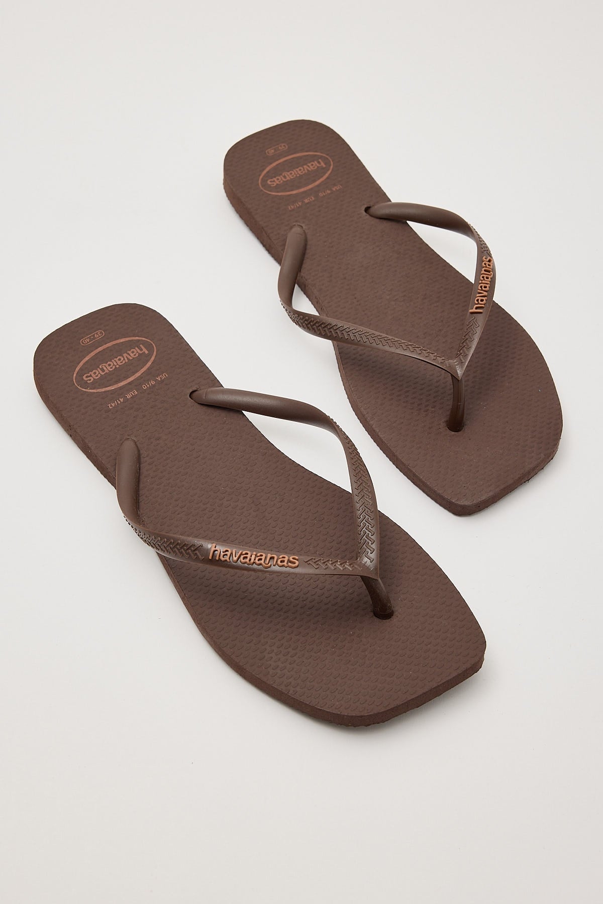 Havaianas Slim Square Logo Pop Up Thong Dark Brown