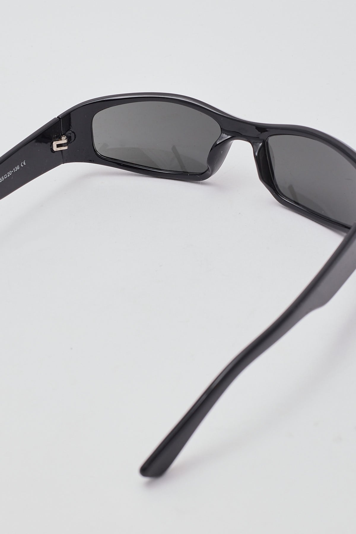 Angels Whisper Illusion Sunglasses Black