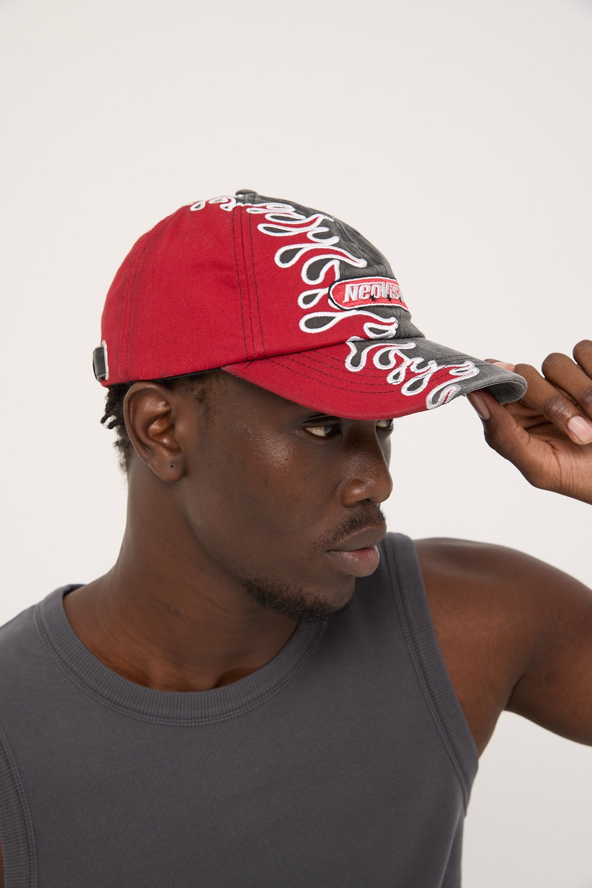 Neovision Pyro Dad Cap Washed Black/Red