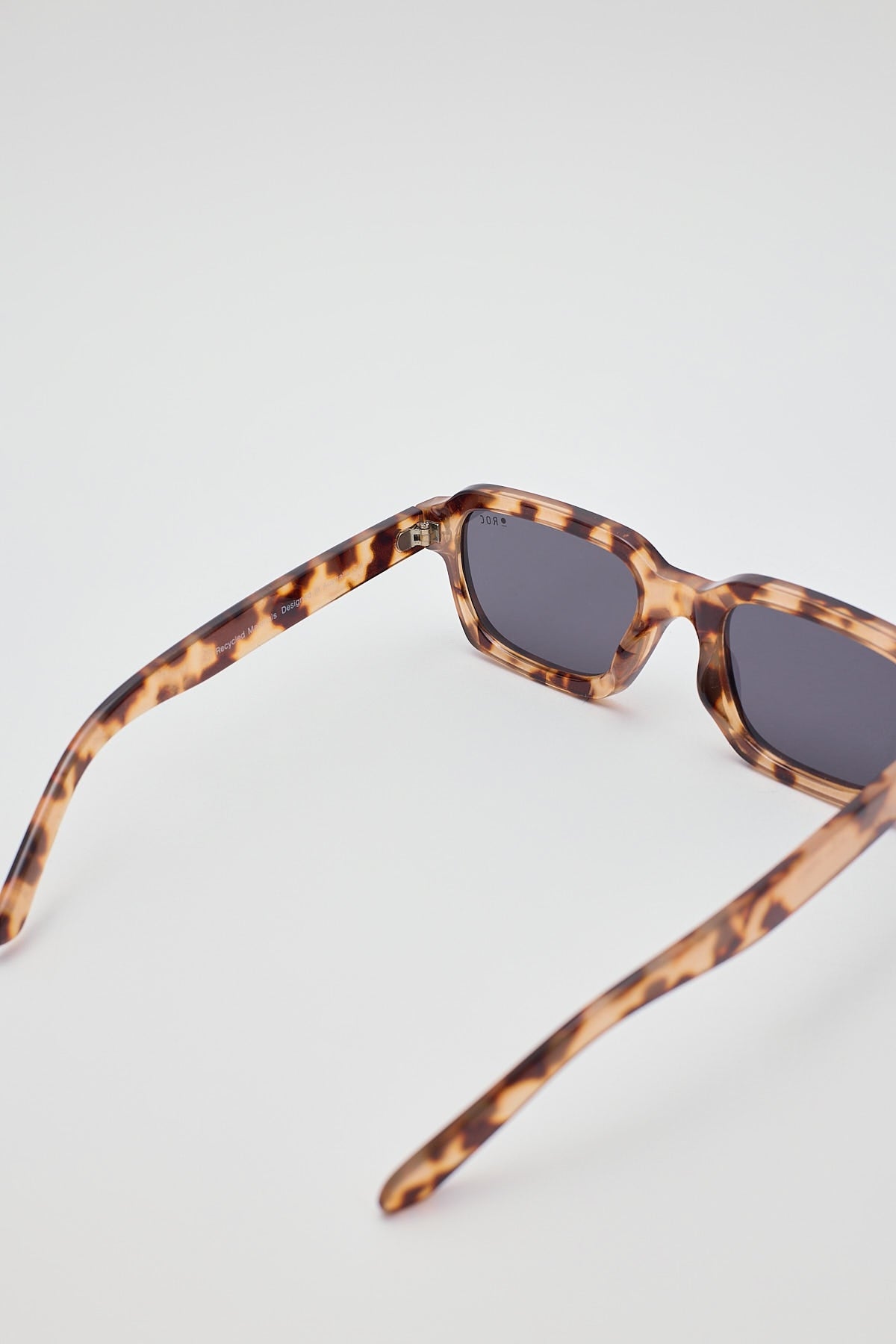 Roc Eyewear Bomb Milky Tort/Smoke